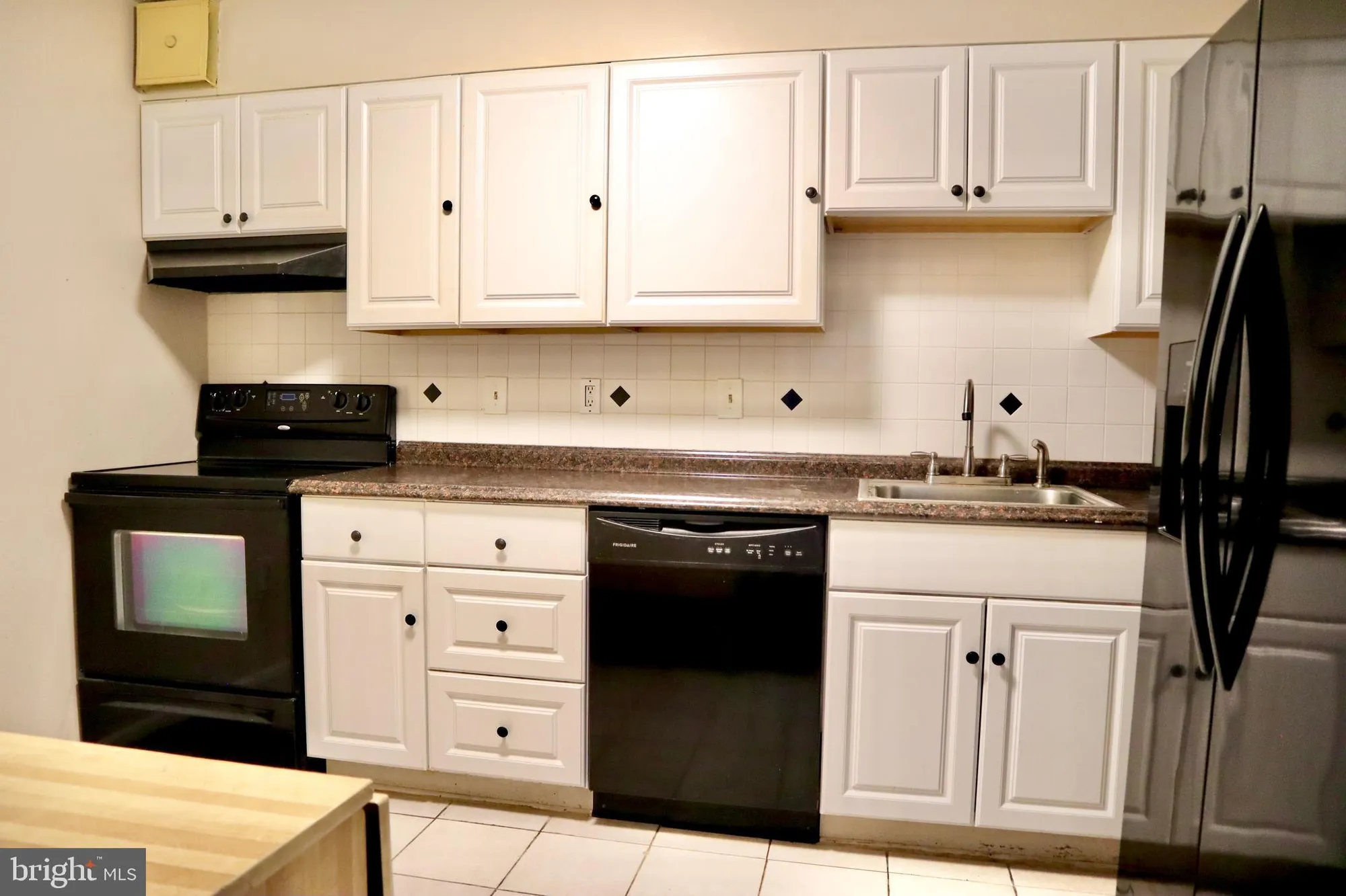 Property Slideshow image 24 of 53 | 15107 interlachen dr 2-119, Silver Spring, MD, 20906