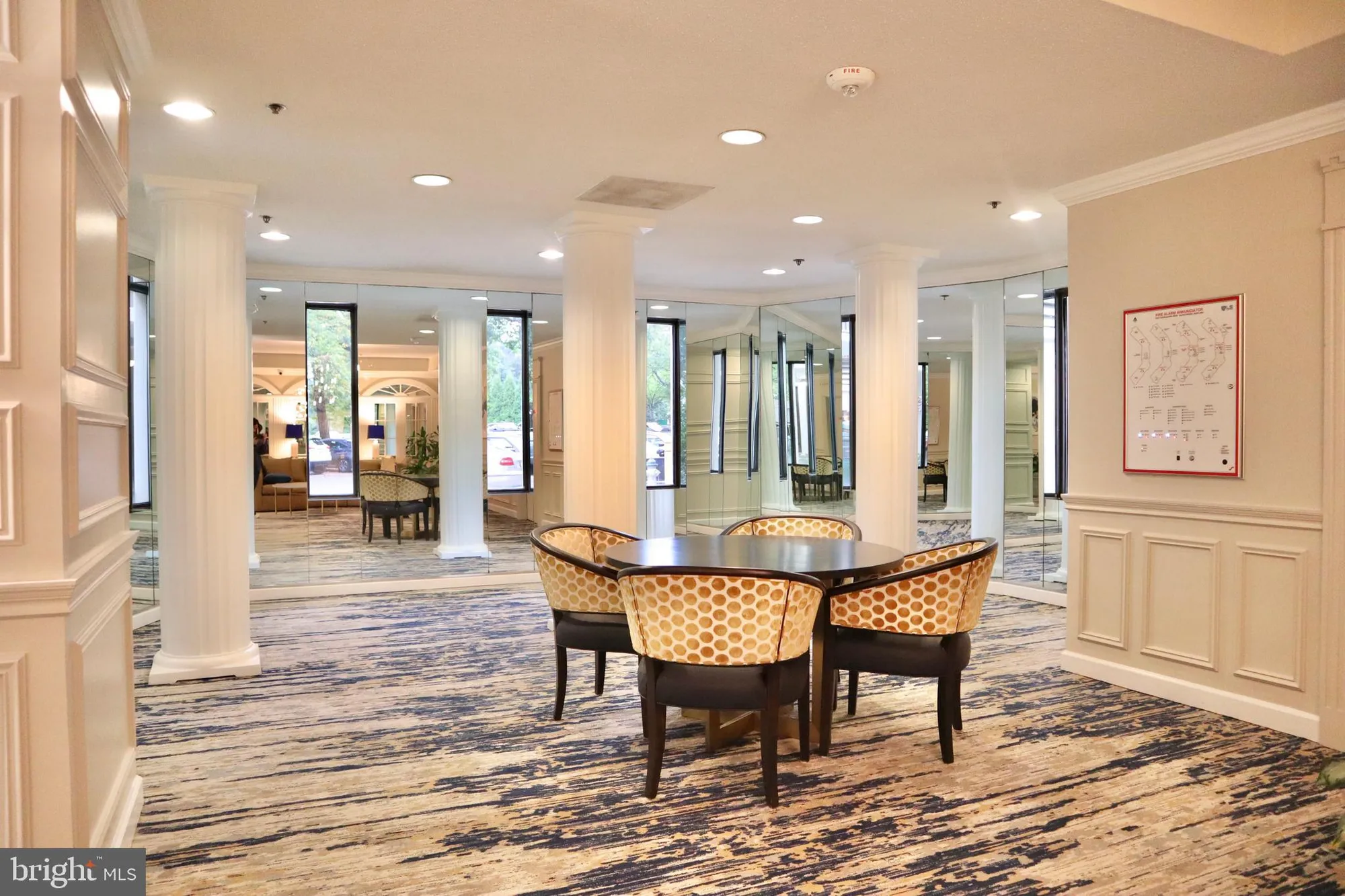 Property Slideshow image 8 of 53 | 15107 interlachen dr 2-119, Silver Spring, MD, 20906