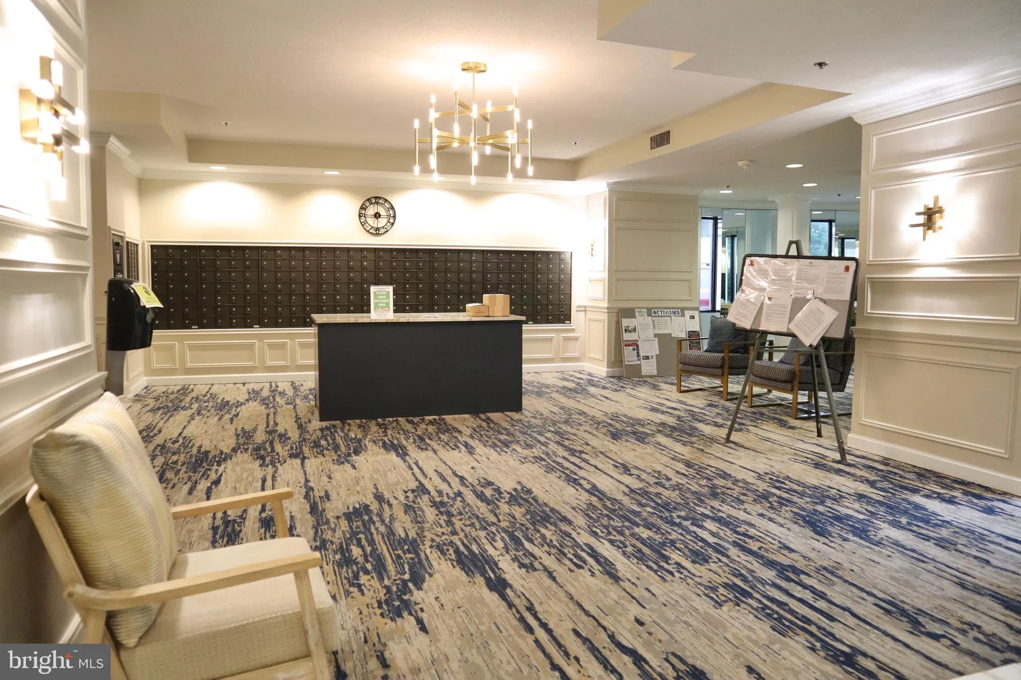 Property Slideshow image 10 of 53 | 15107 interlachen dr 2-119, Silver Spring, MD, 20906