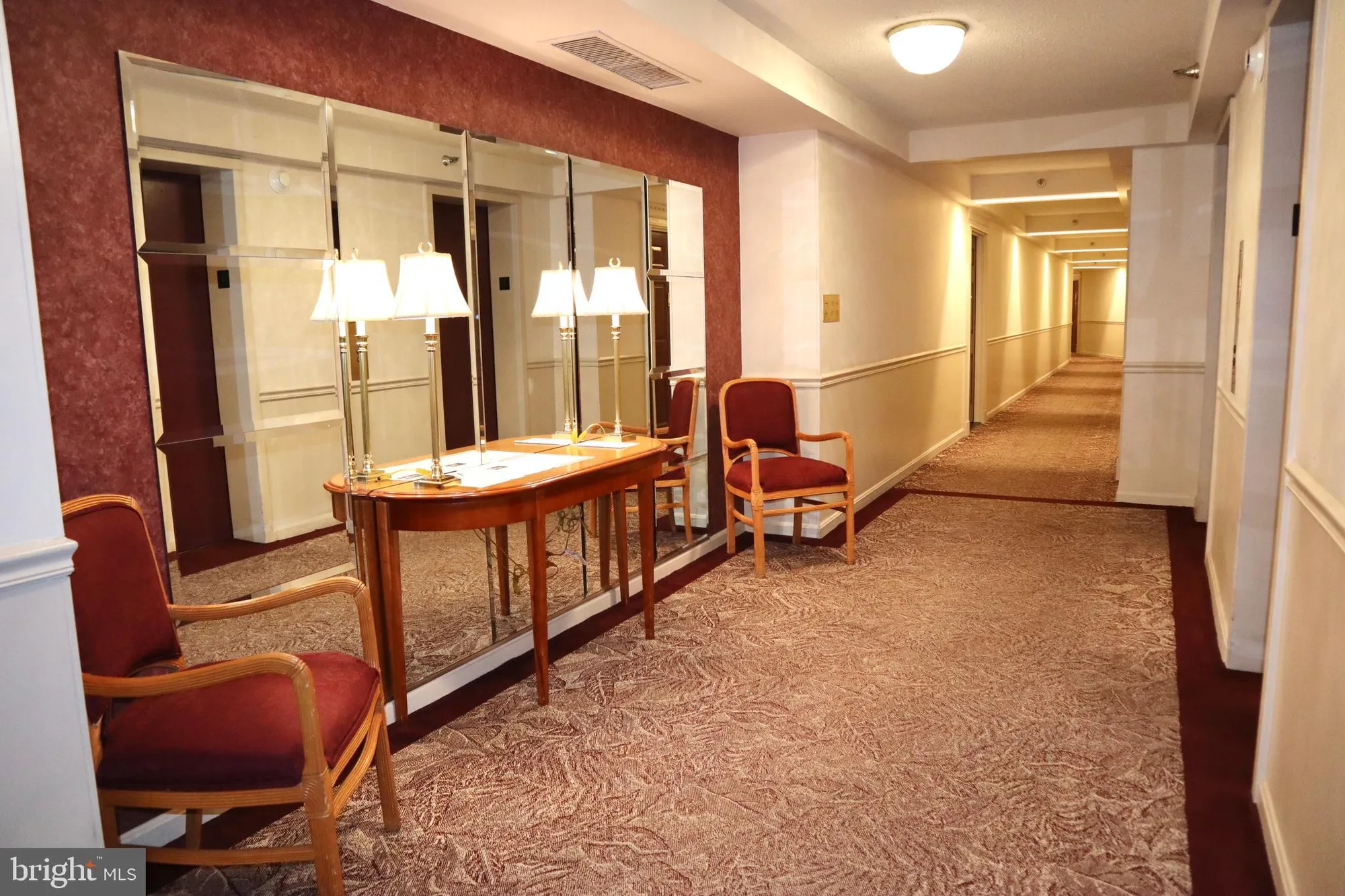 Property Slideshow image 11 of 53 | 15107 interlachen dr 2-119, Silver Spring, MD, 20906