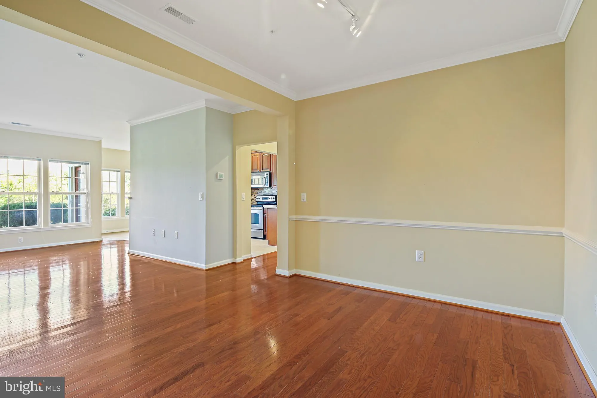 Property Slideshow image 12 of 37 | 11100 chambers ct c, Woodstock, MD, 21163