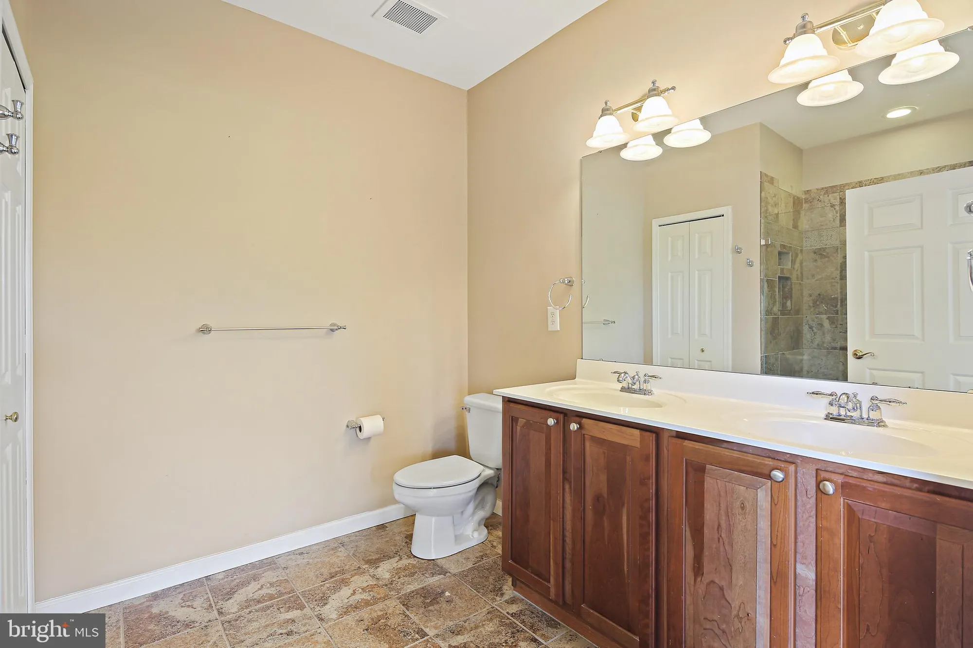 Property Slideshow image 25 of 37 | 11100 chambers ct c, Woodstock, MD, 21163
