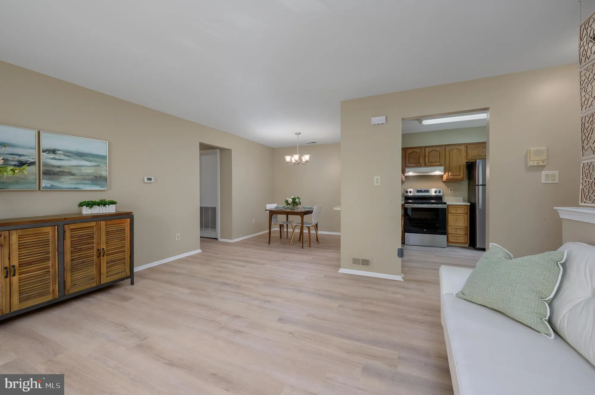 Property Slideshow image 5 of 20 | 4108 adelaide dr # b, Mount Laurel, NJ, 08054