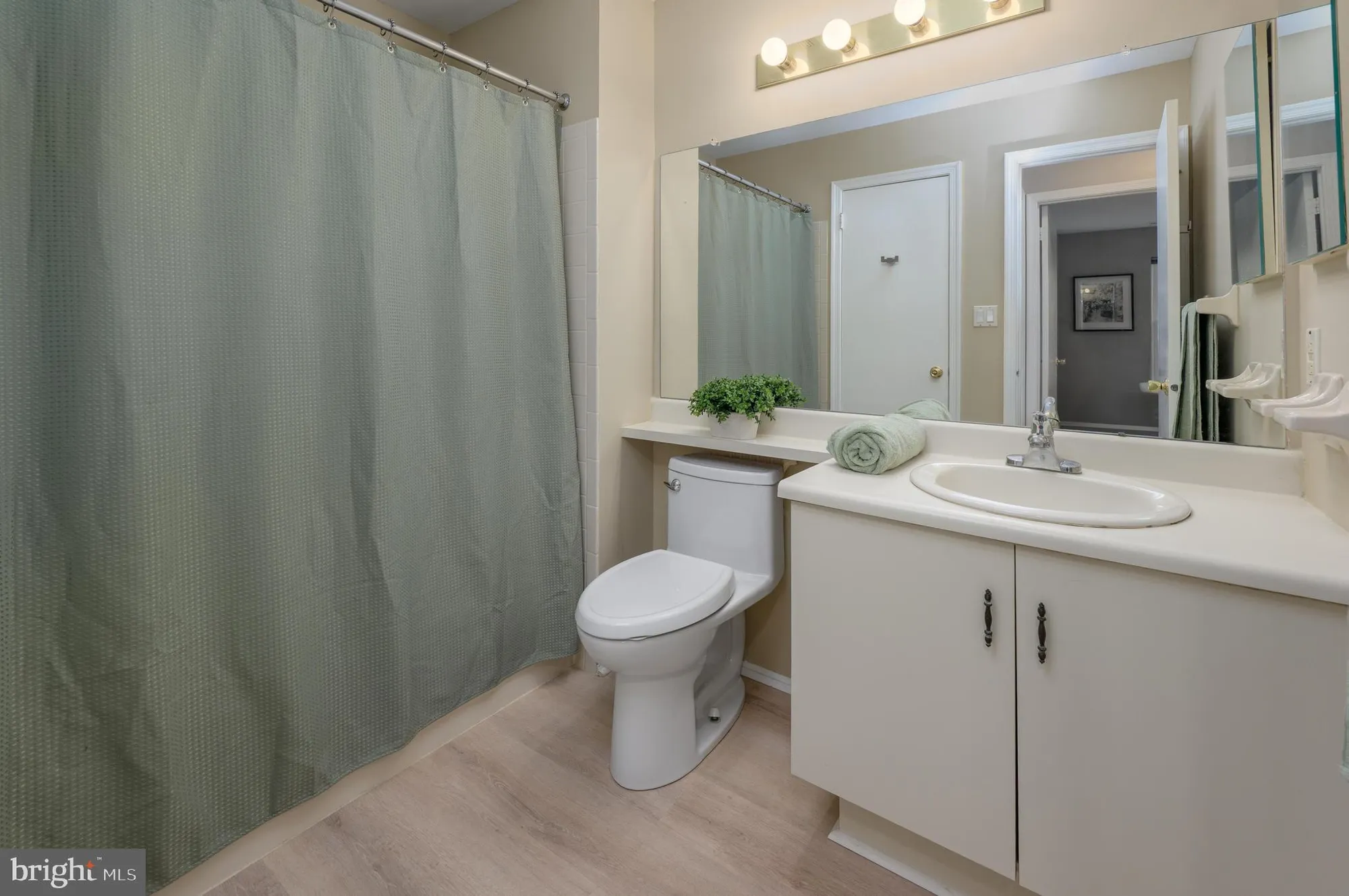 Property Slideshow image 16 of 20 | 4108 adelaide dr # b, Mount Laurel, NJ, 08054