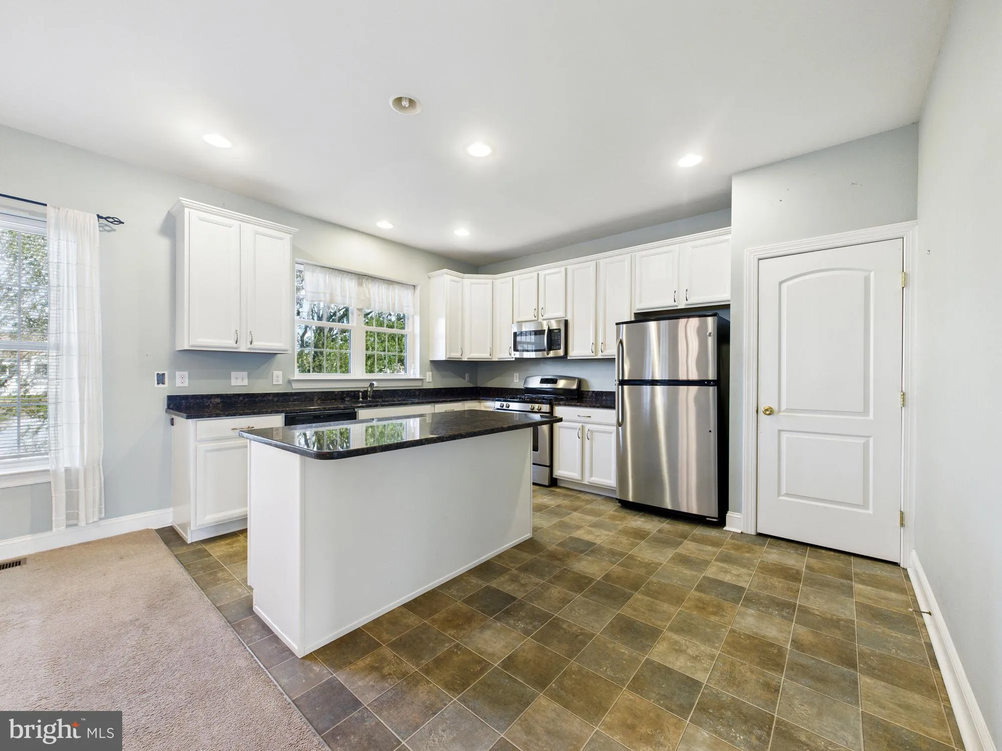 Property Slideshow image 12 of 58 | 29575 fieldstone dr, Milton, DE, 19968