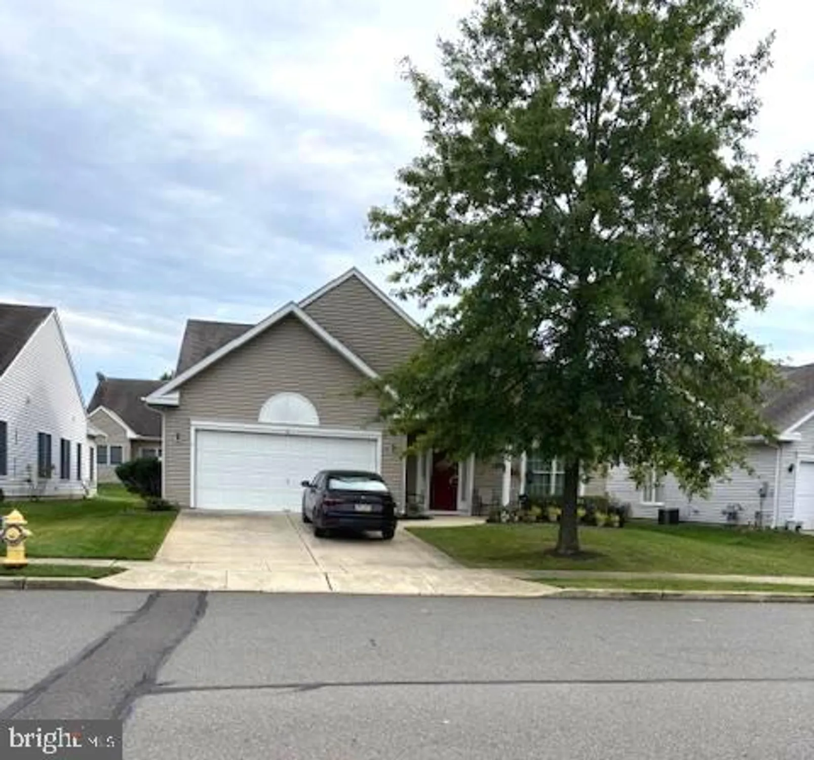 Property Slideshow image 1 of 31 | 51 country ln, Columbus, NJ, 08022