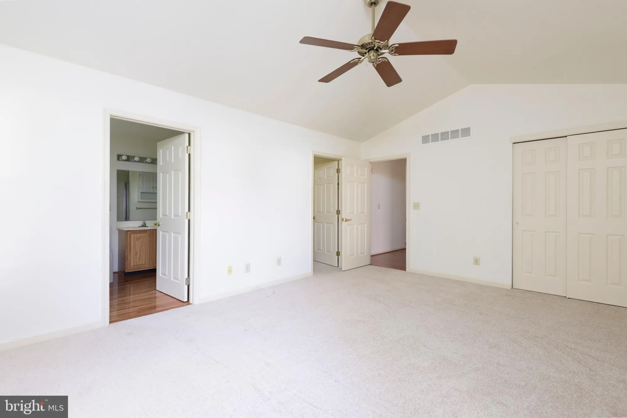 Property Slideshow image 13 of 25 | 403 e glenview dr, West Grove, PA, 19390