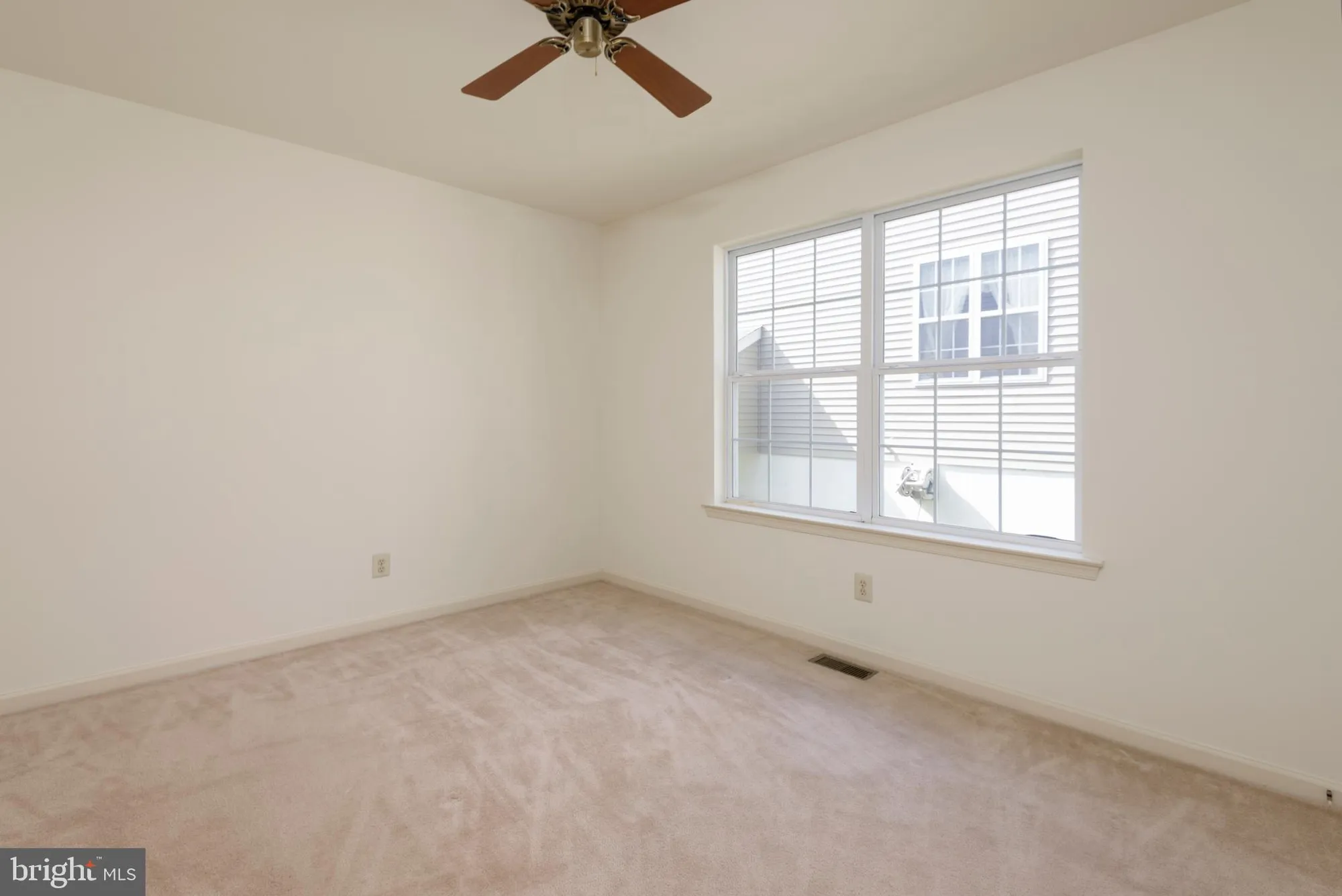 Property Slideshow image 16 of 25 | 403 e glenview dr, West Grove, PA, 19390