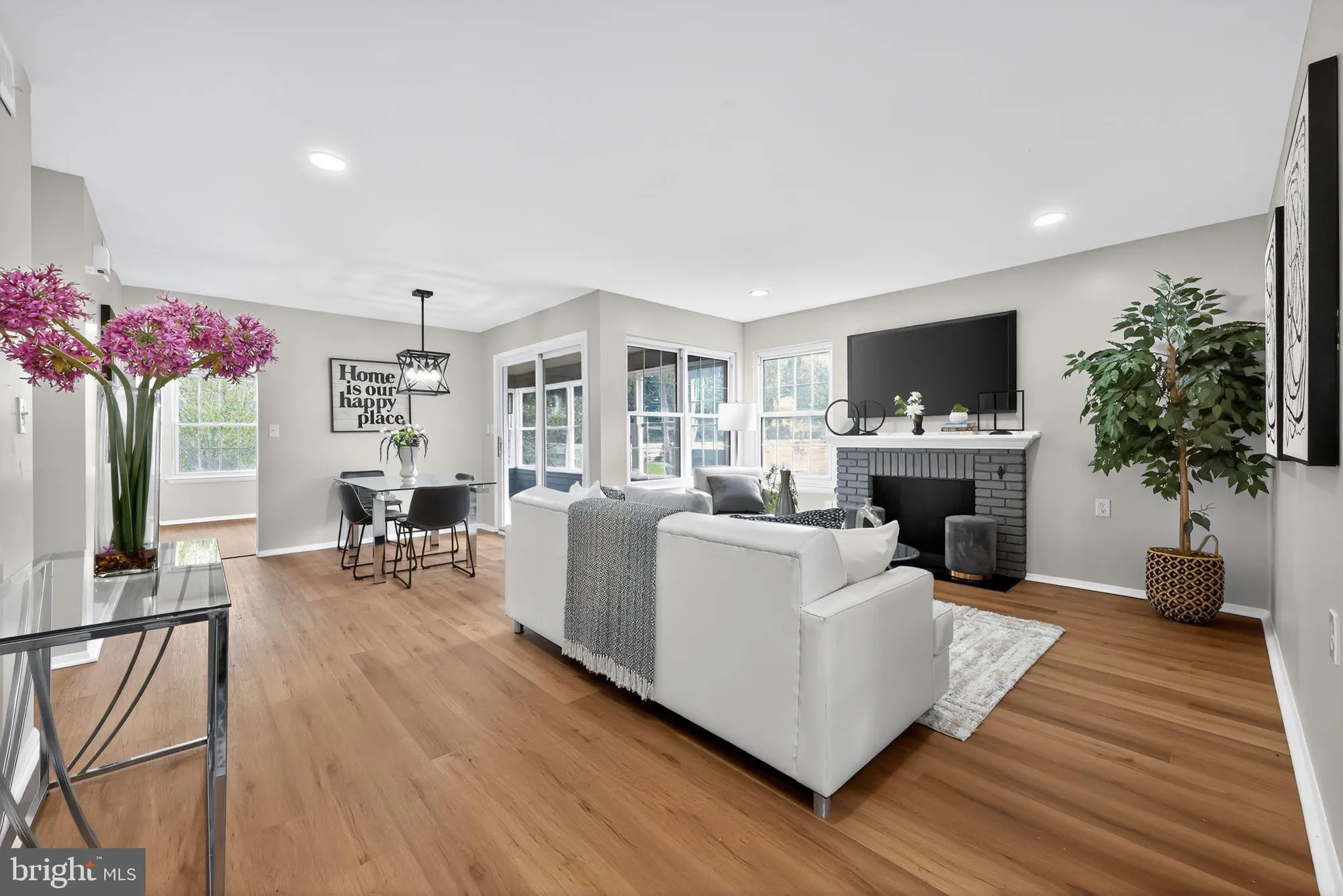 Property Slideshow image 7 of 30 | 22 banbury ln, Southampton, NJ, 08088