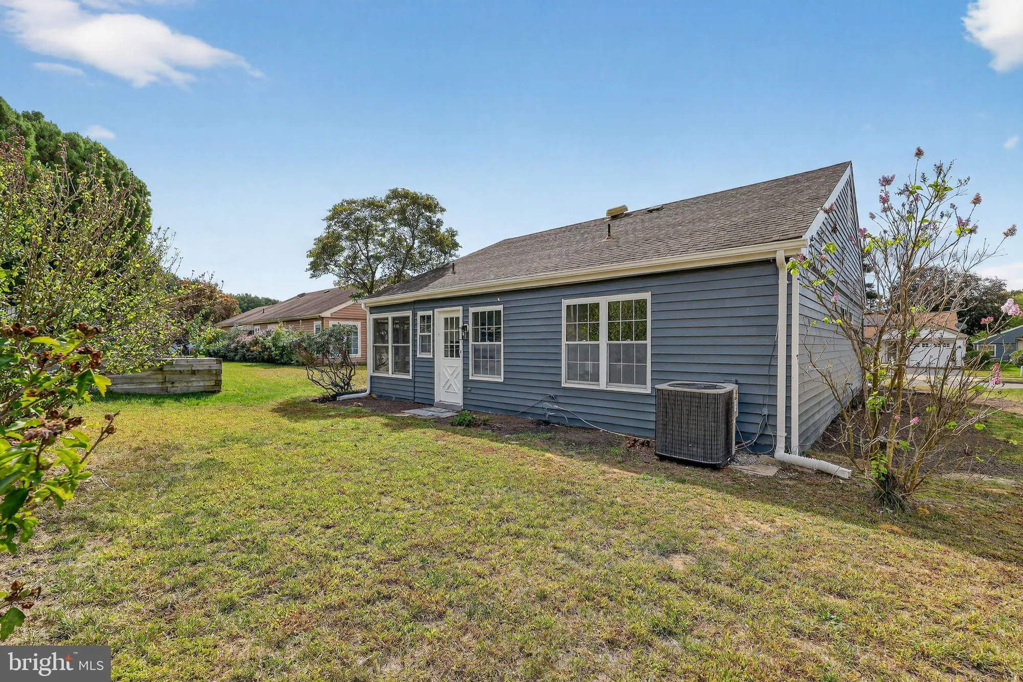 Property Slideshow image 28 of 30 | 22 banbury ln, Southampton, NJ, 08088