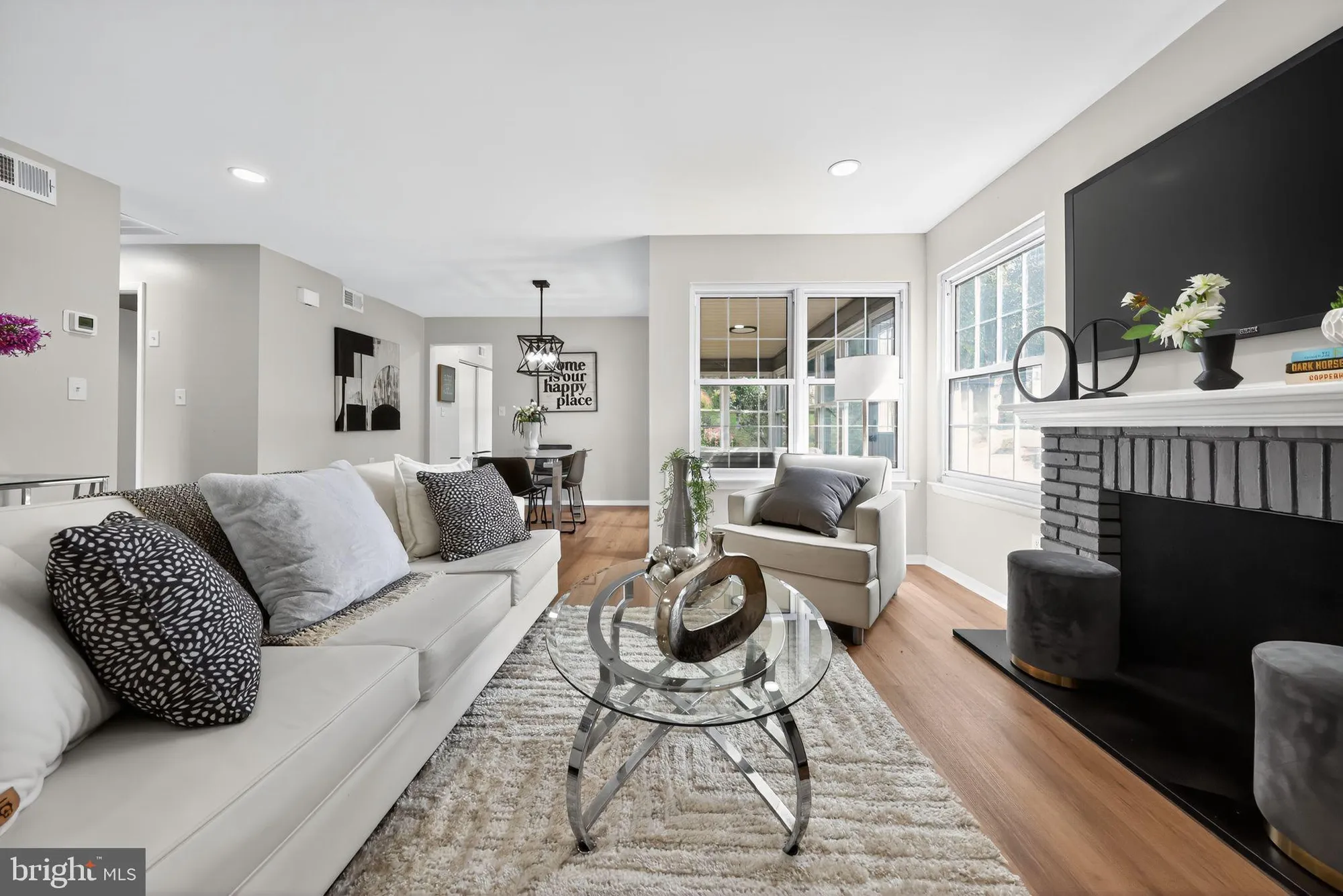 Property Slideshow image 8 of 30 | 22 banbury ln, Southampton, NJ, 08088