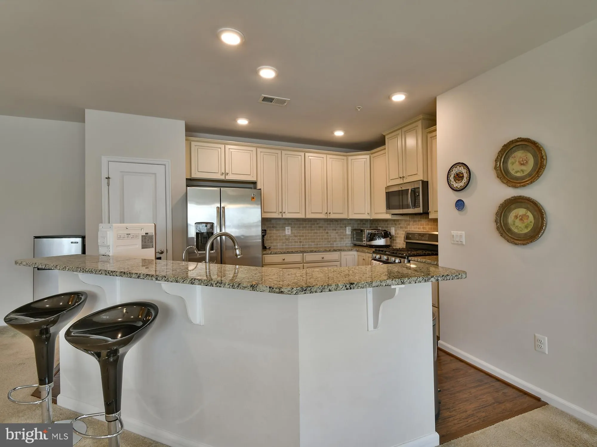 Property Slideshow image 10 of 37 | 2241 john gravel rd m, Marriottsville, MD, 21104