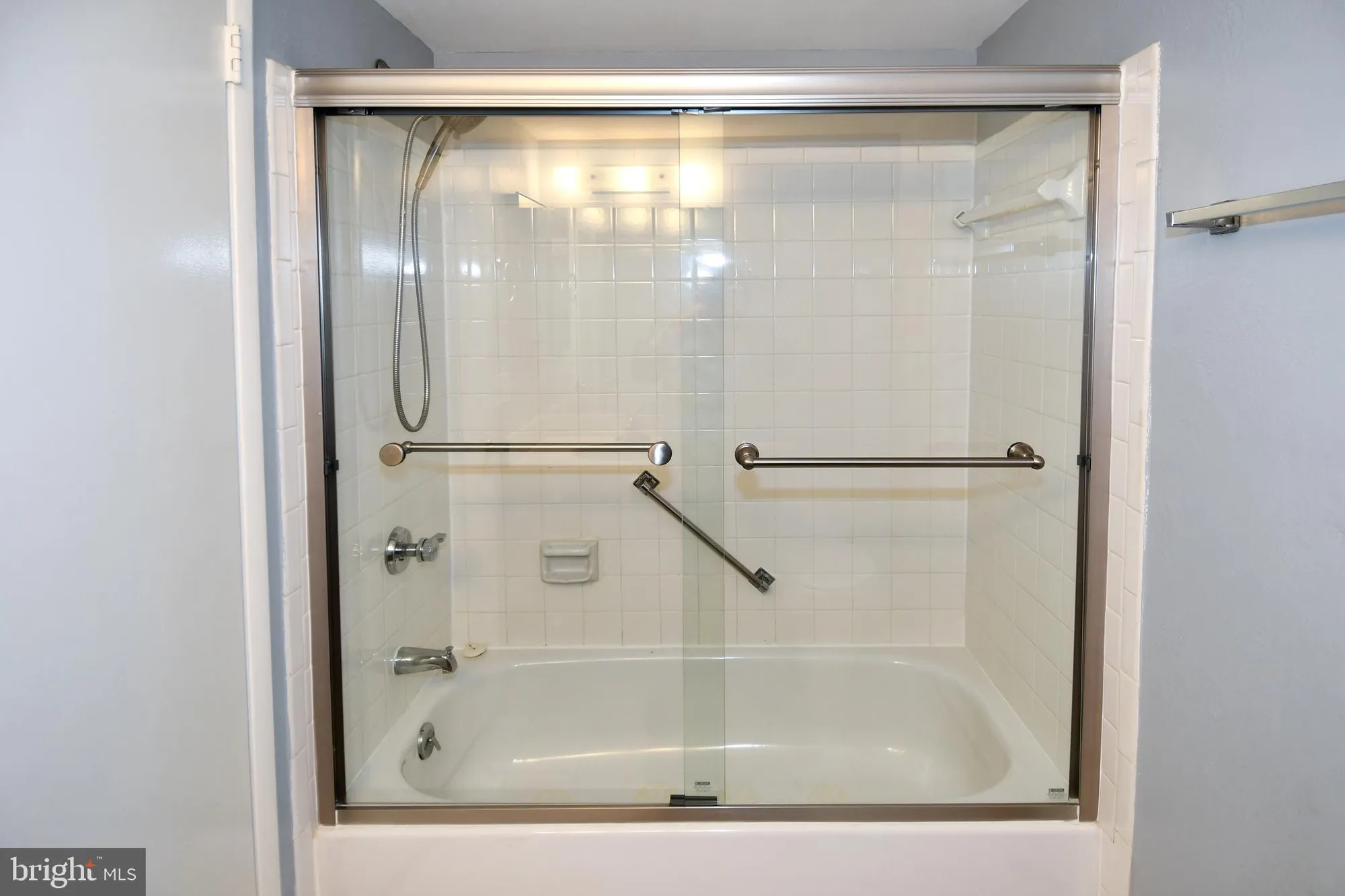 Property Slideshow image 25 of 36 | 15311 beaverbrook ct 90-2e, Silver Spring, MD, 20906