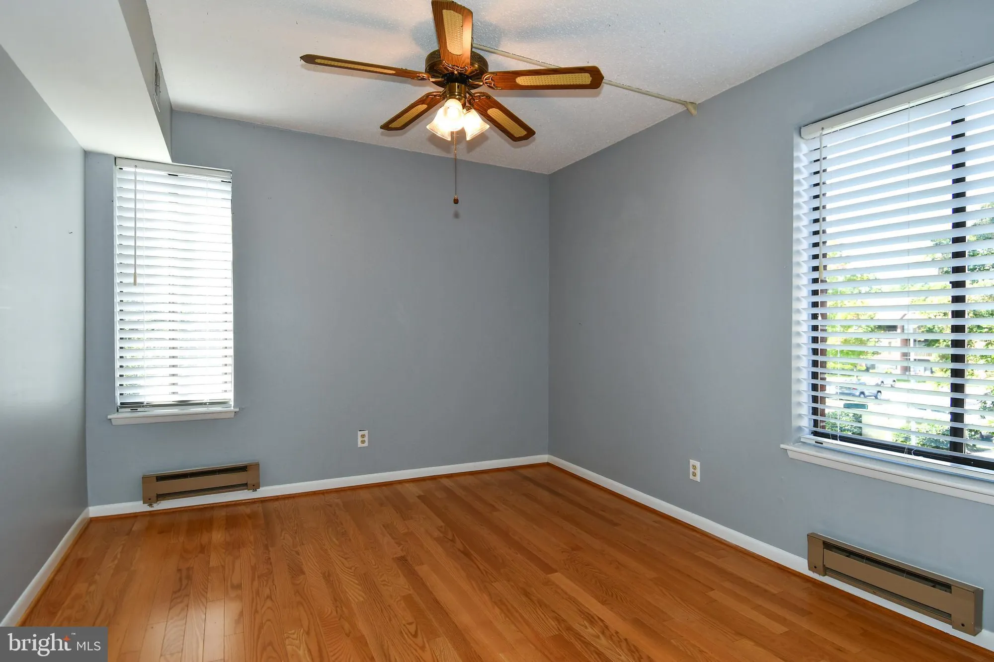 Property Slideshow image 26 of 36 | 15311 beaverbrook ct 90-2e, Silver Spring, MD, 20906