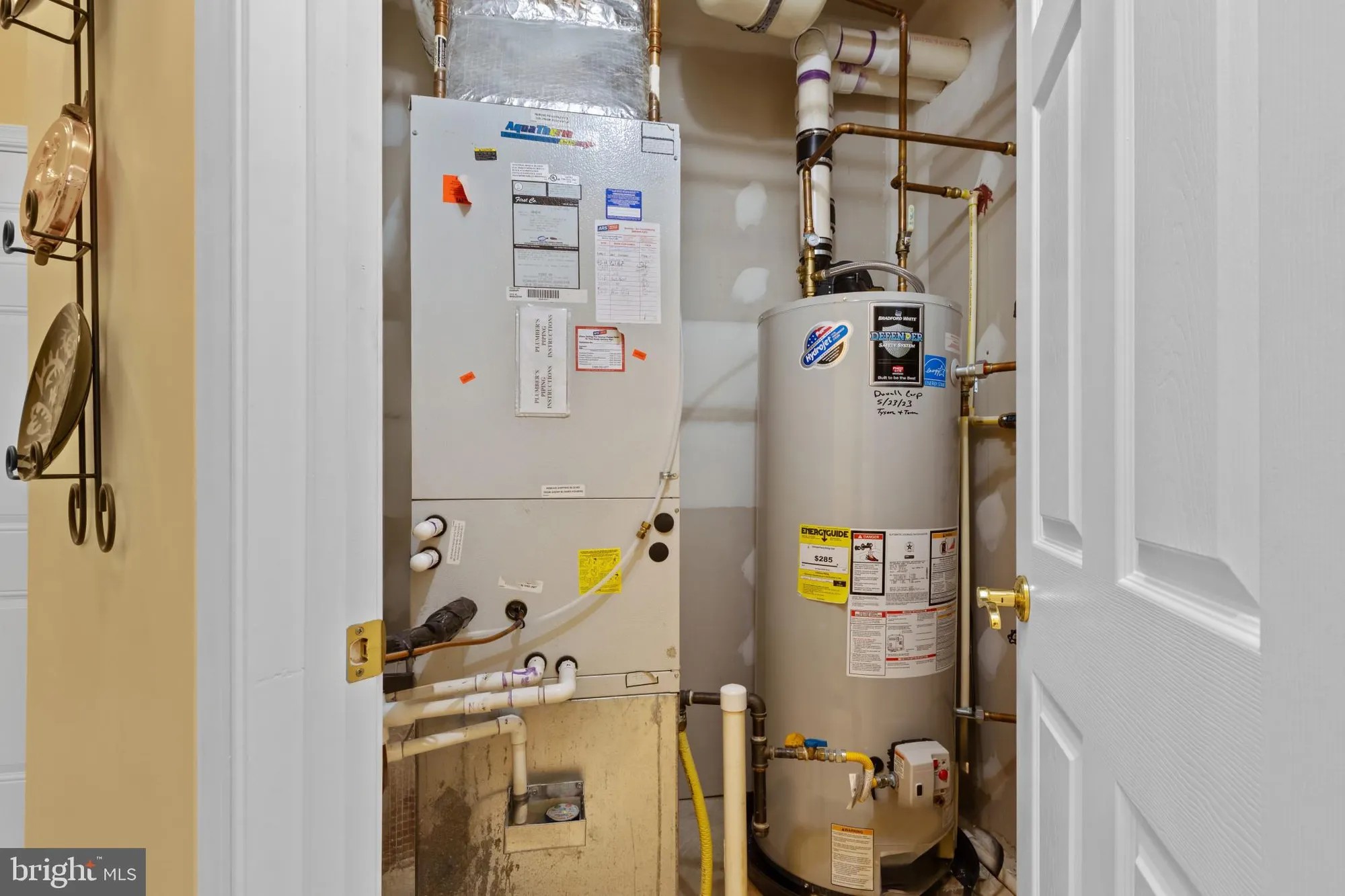 Property Slideshow image 32 of 37 | 8610 liberty trl unit 201, Manassas, VA, 20110