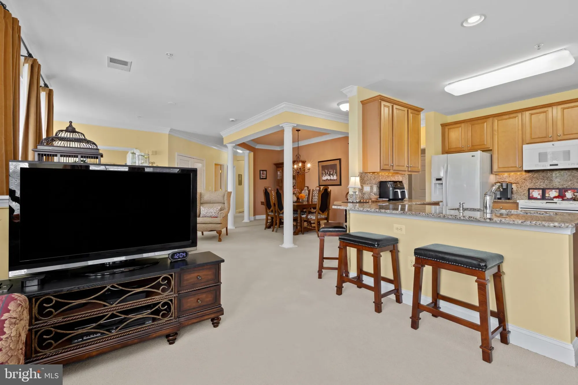 Property Slideshow image 16 of 37 | 8610 liberty trl unit 201, Manassas, VA, 20110