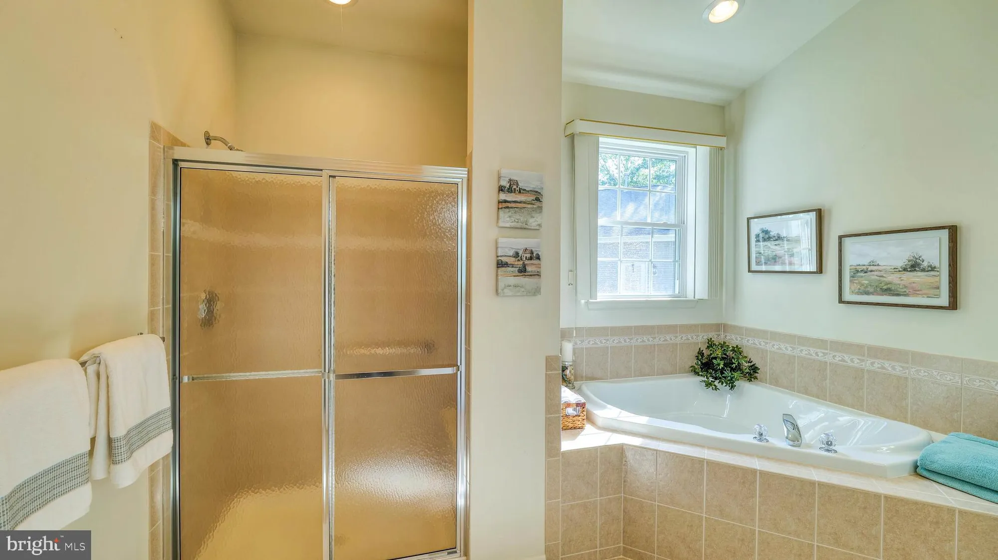 Property Slideshow image 22 of 35 | 415 scarborough ct, Galloway, NJ, 08205
