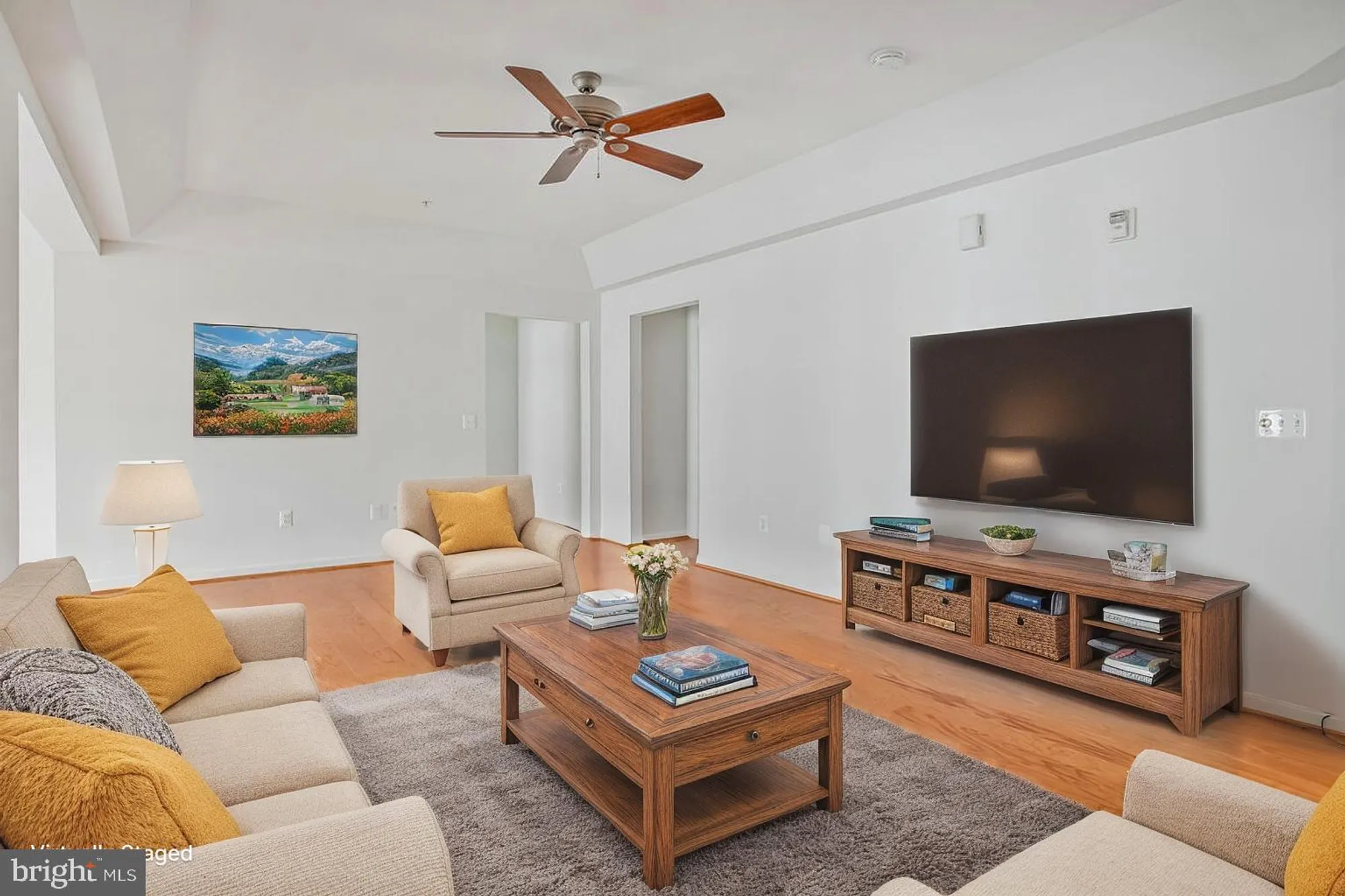 Property Slideshow image 8 of 70 | 7315 brookview rd 302, Elkridge, MD, 21075