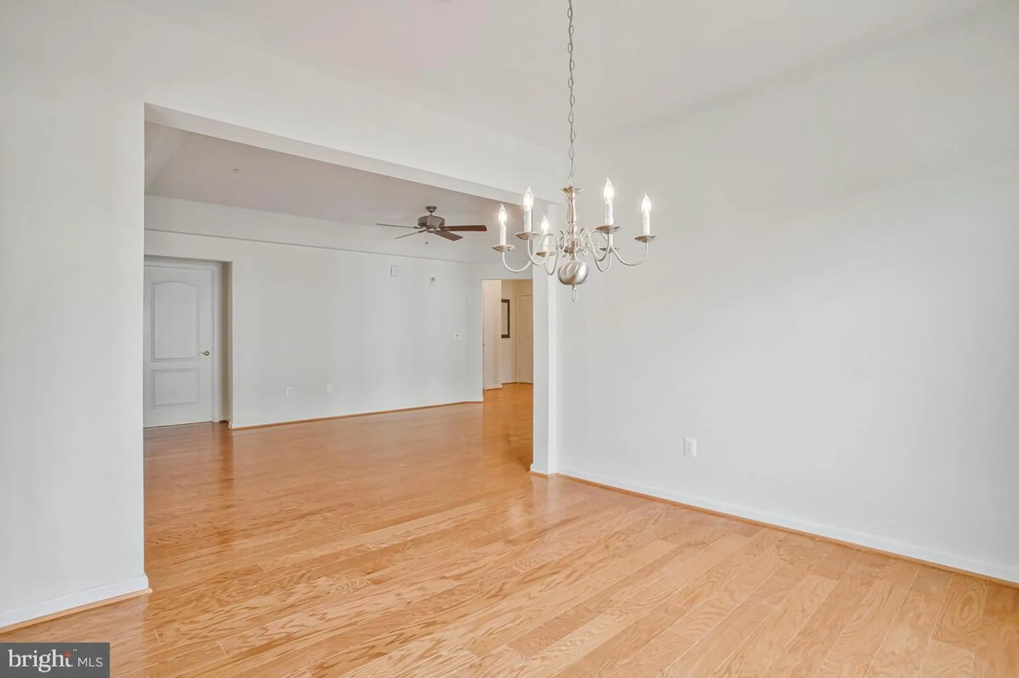 Property Slideshow image 20 of 70 | 7315 brookview rd 302, Elkridge, MD, 21075