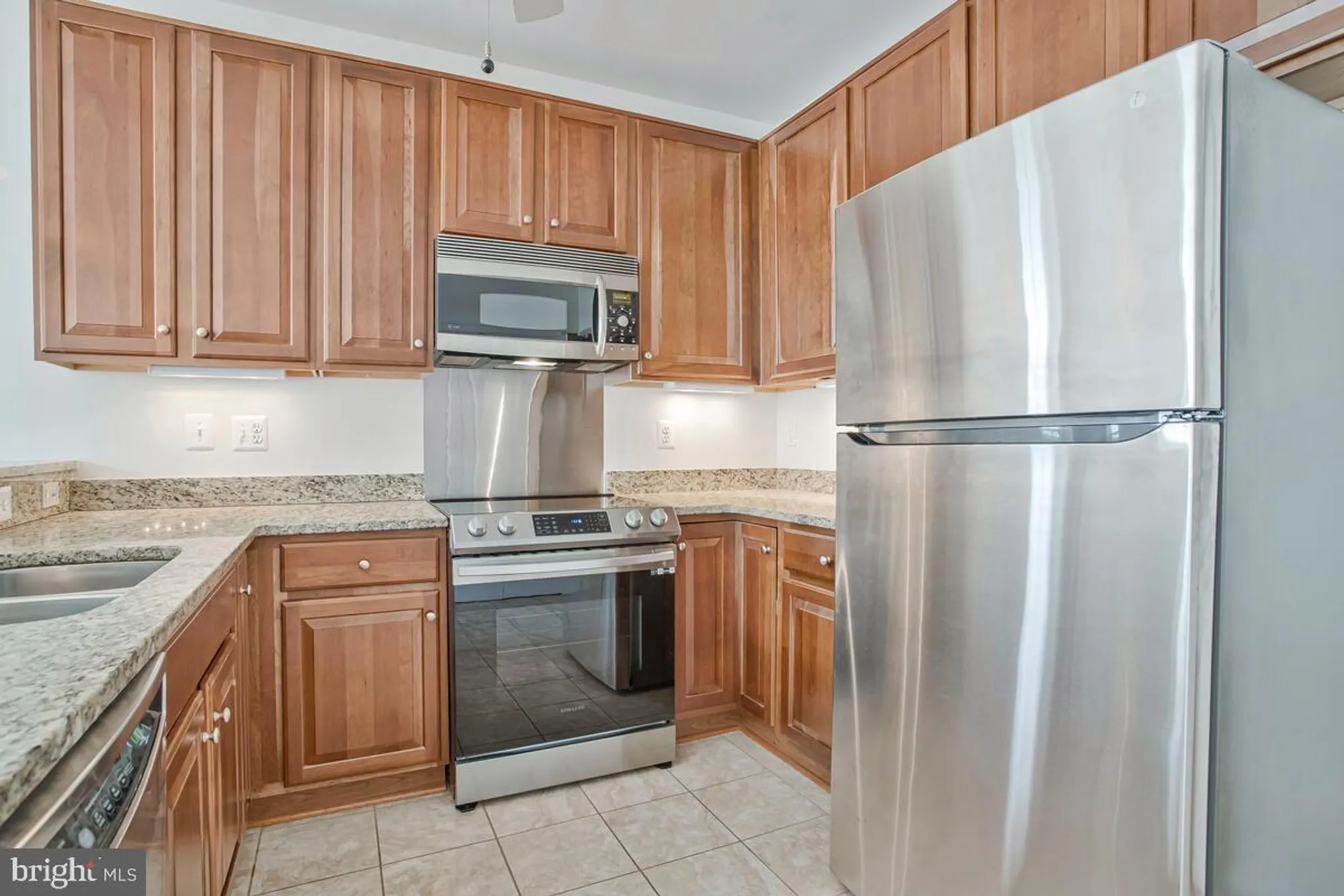 Property Slideshow image 23 of 70 | 7315 brookview rd 302, Elkridge, MD, 21075