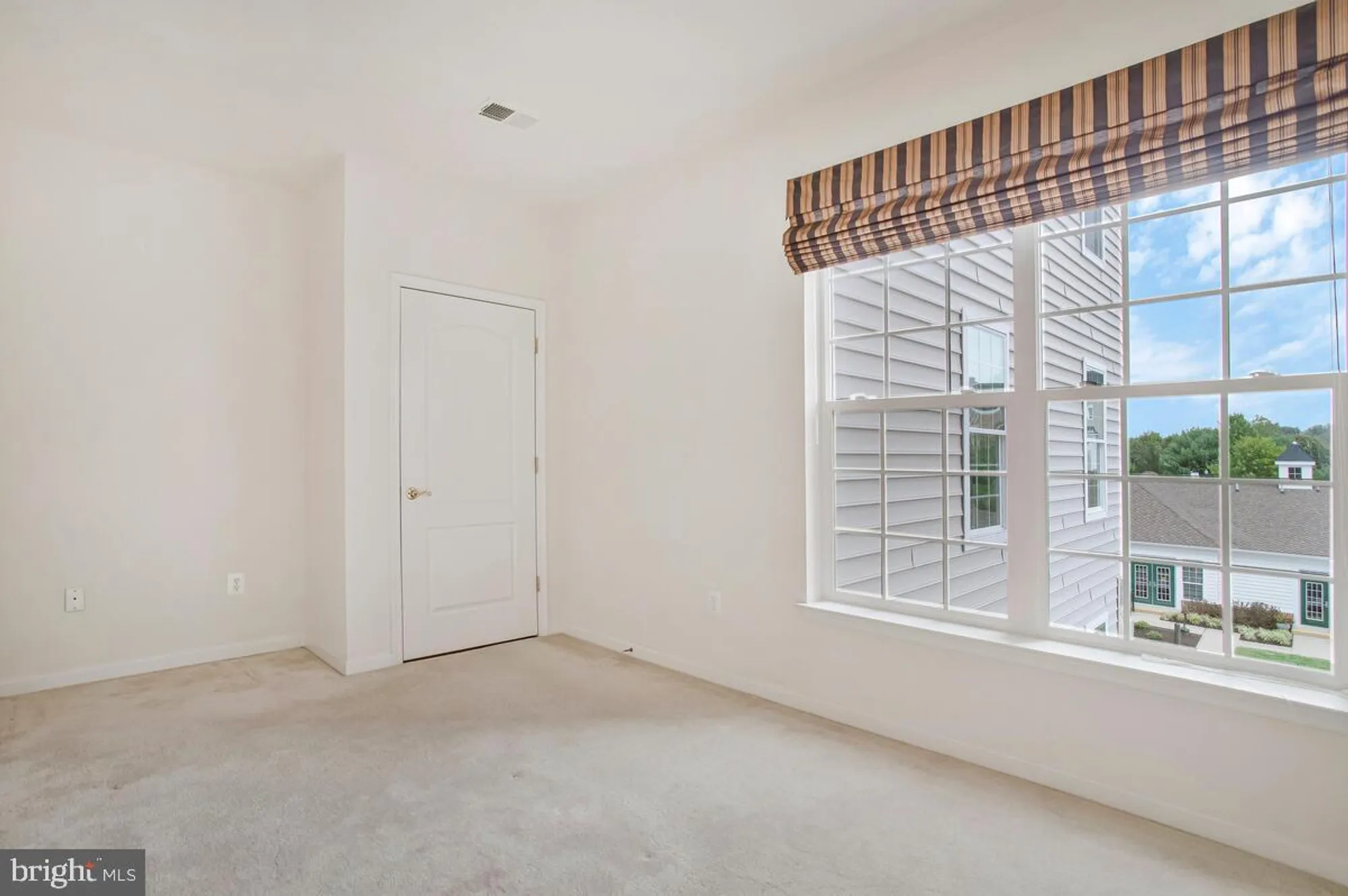 Property Slideshow image 38 of 70 | 7315 brookview rd 302, Elkridge, MD, 21075