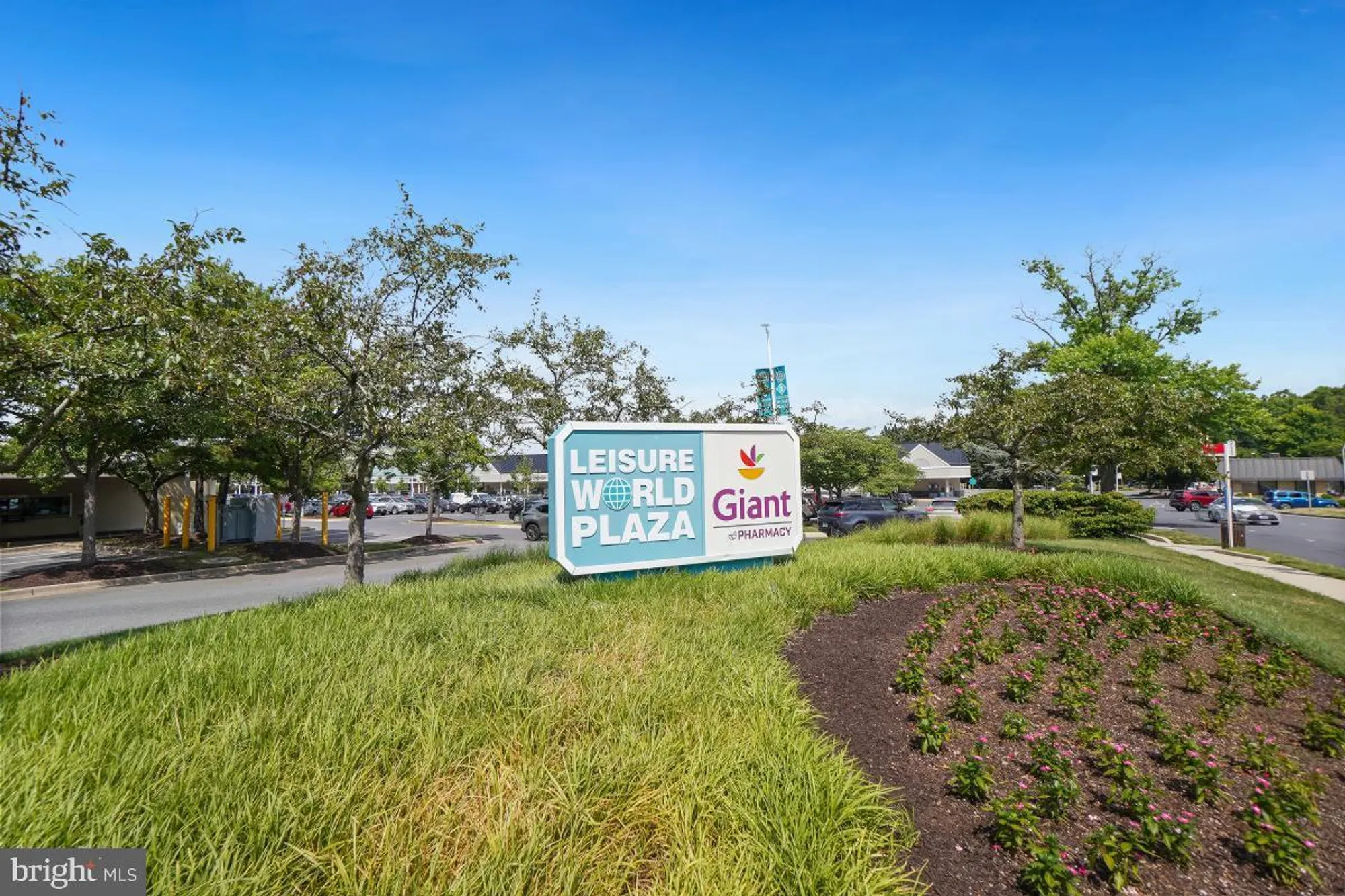 Property Slideshow image 32 of 41 | 3352 chiswick ct 57-2e, Silver Spring, MD, 20906