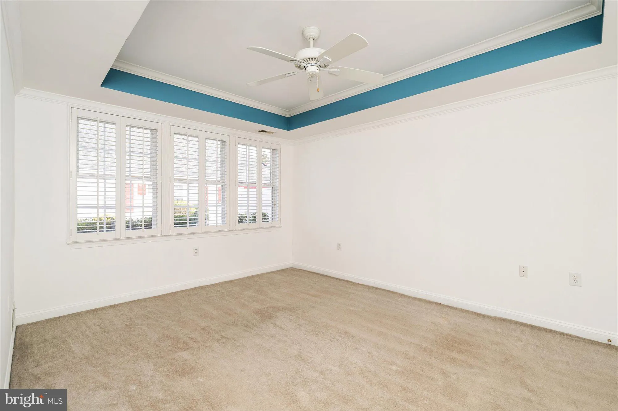 Property Slideshow image 16 of 28 | 18 goldfinch dr, Hamilton, NJ, 08690