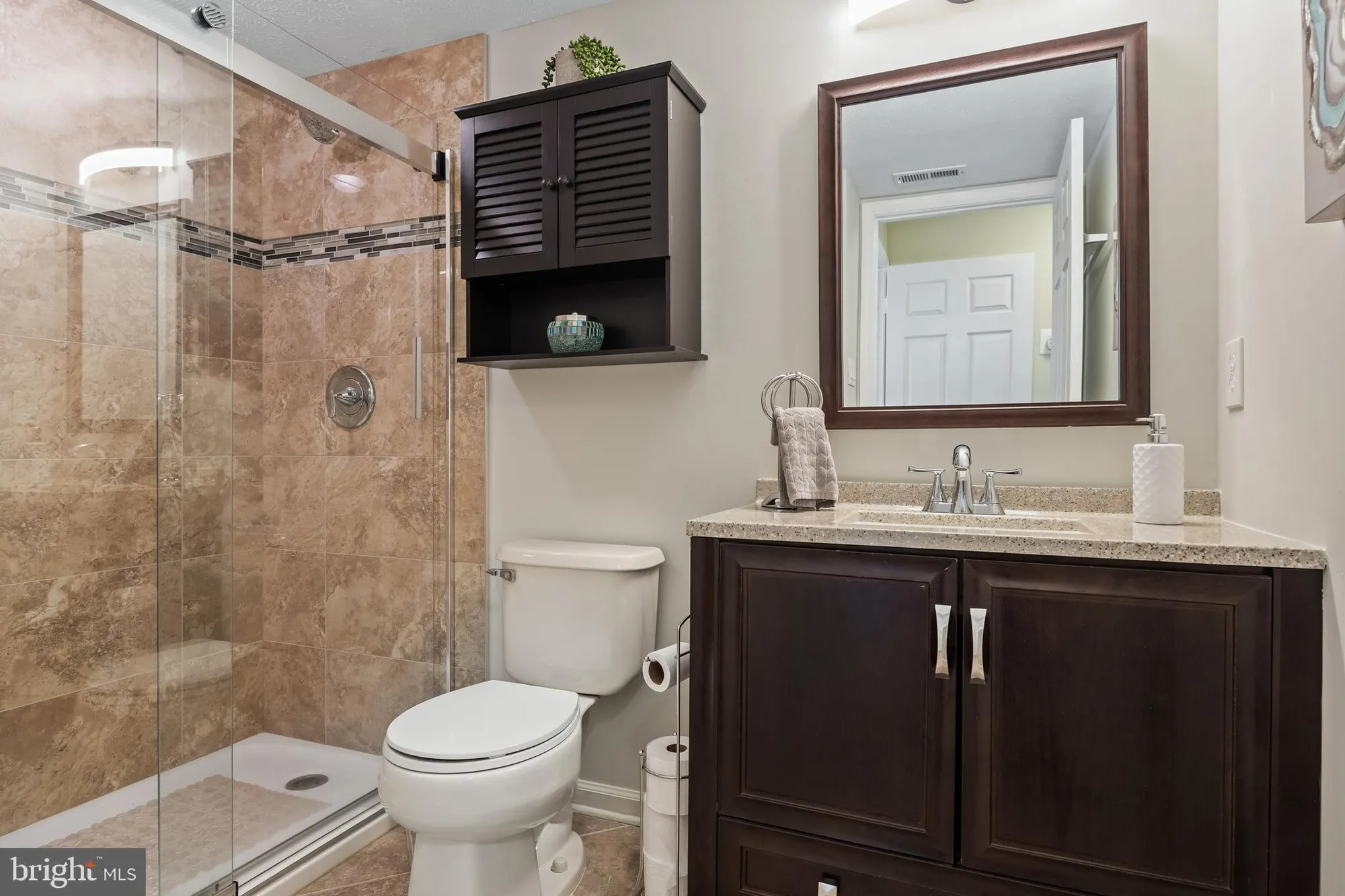 Property Slideshow image 18 of 26 | 15 pecan ct, Mount Laurel, NJ, 08054
