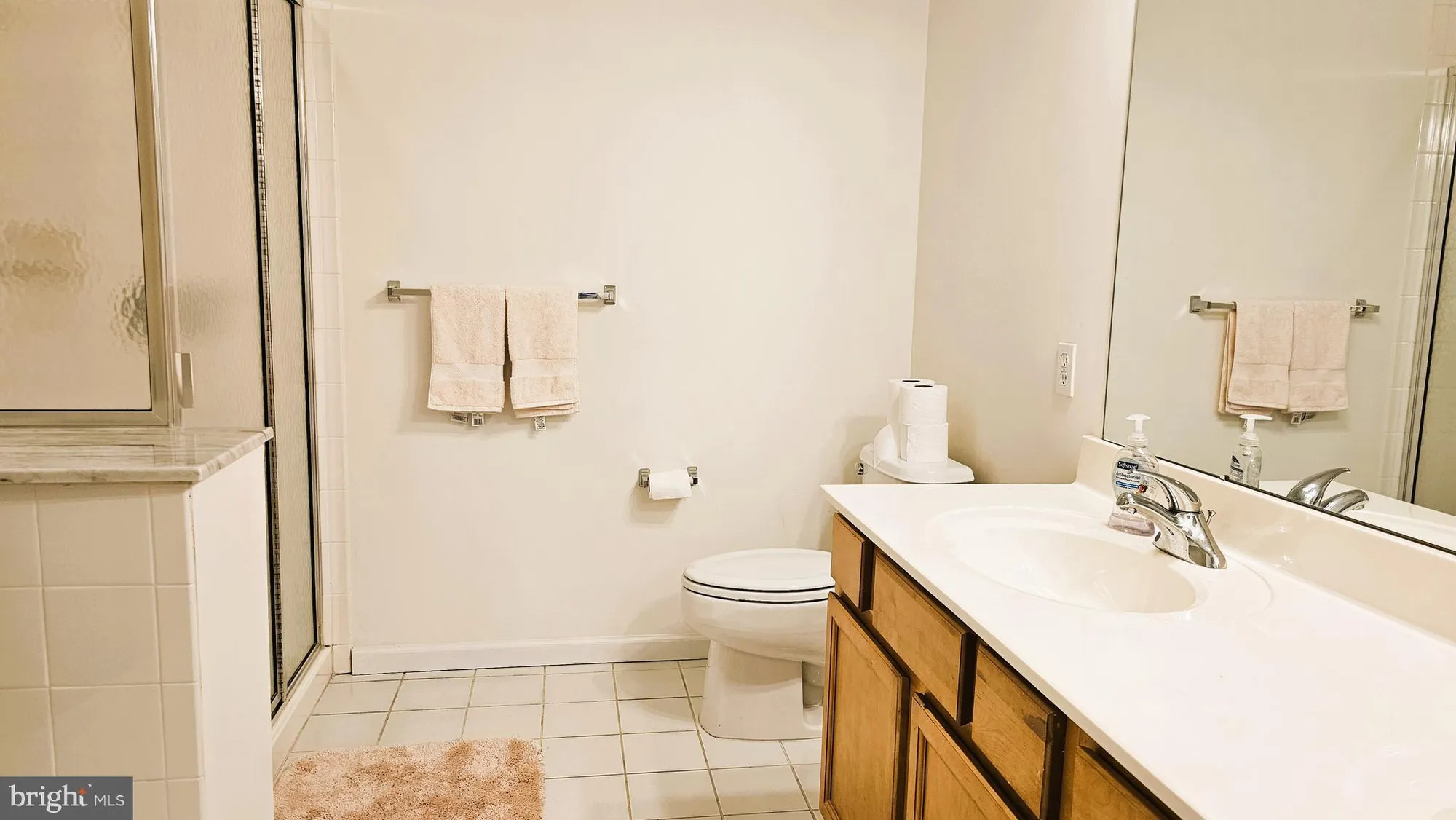 Property Slideshow image 16 of 31 | 1409 colts cir d, Lawrenceville, NJ, 08648