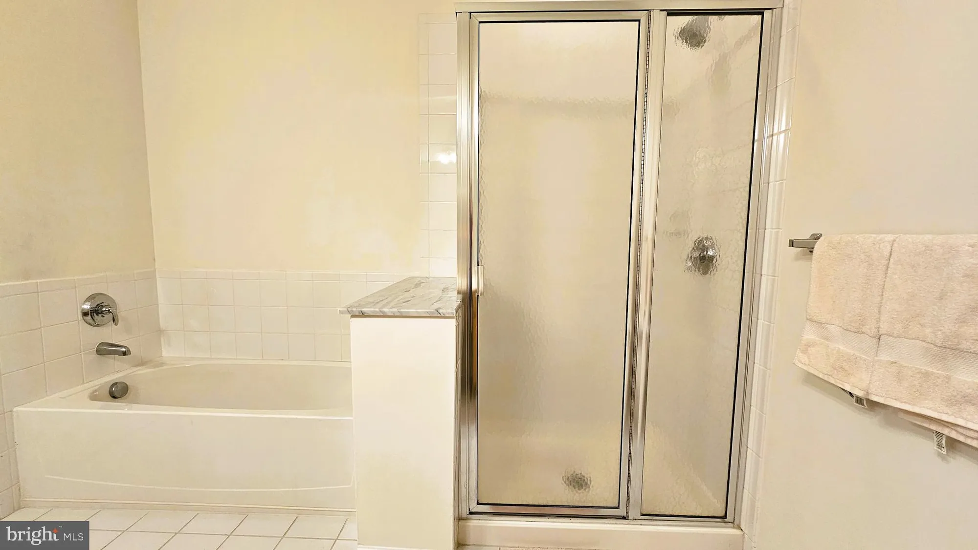 Property Slideshow image 17 of 31 | 1409 colts cir d, Lawrenceville, NJ, 08648