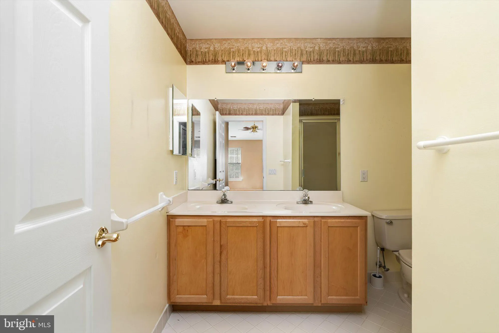 Property Slideshow image 24 of 46 | 120 kingston blvd, Hamilton, NJ, 08690