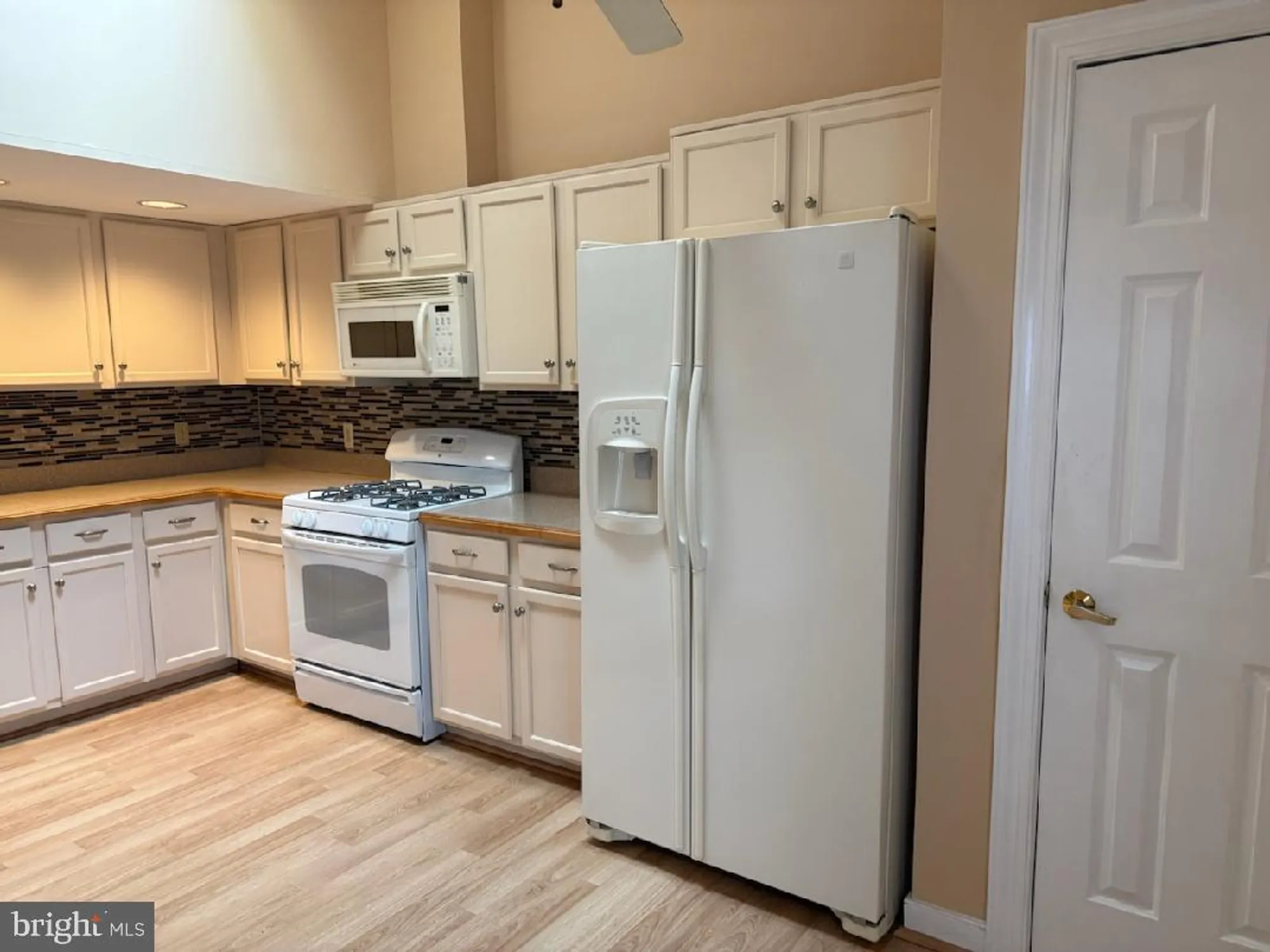 Property Slideshow image 4 of 41 | 11606 savannah dr, Fredericksburg, VA, 22407