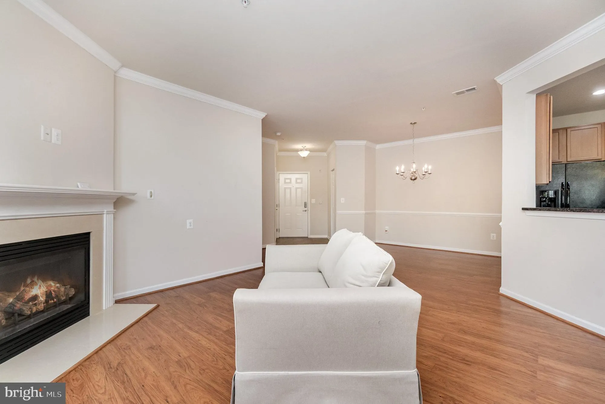 Property Slideshow image 8 of 31 | 637 wallingford rd unit 102, Bel Air, MD, 21014