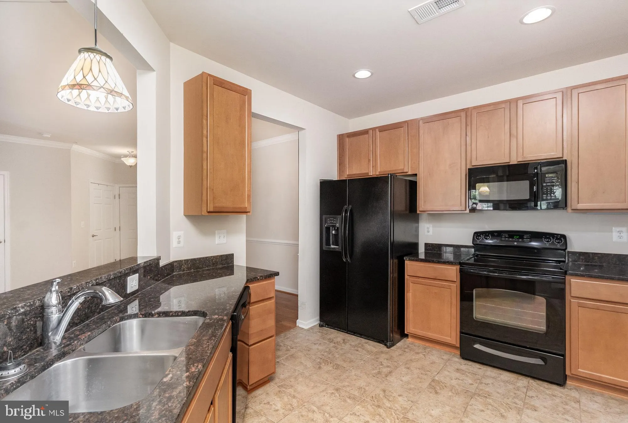 Property Slideshow image 12 of 31 | 637 wallingford rd unit 102, Bel Air, MD, 21014