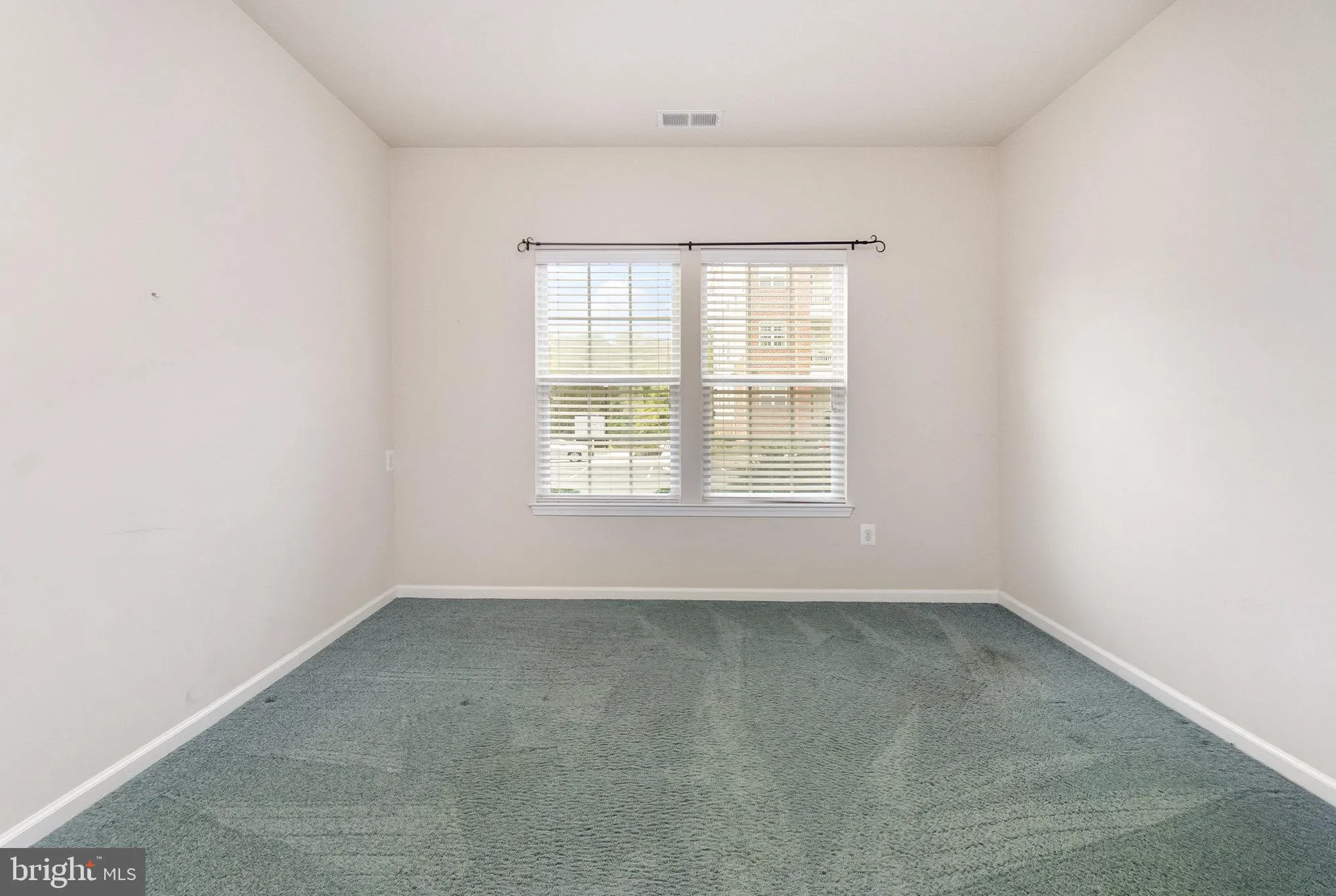 Property Slideshow image 22 of 31 | 637 wallingford rd unit 102, Bel Air, MD, 21014
