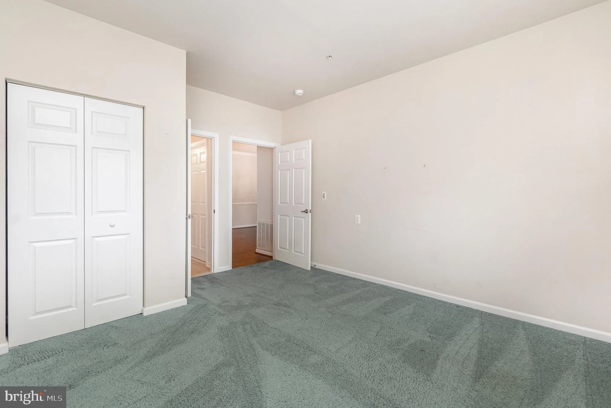 Property Slideshow image 23 of 31 | 637 wallingford rd unit 102, Bel Air, MD, 21014