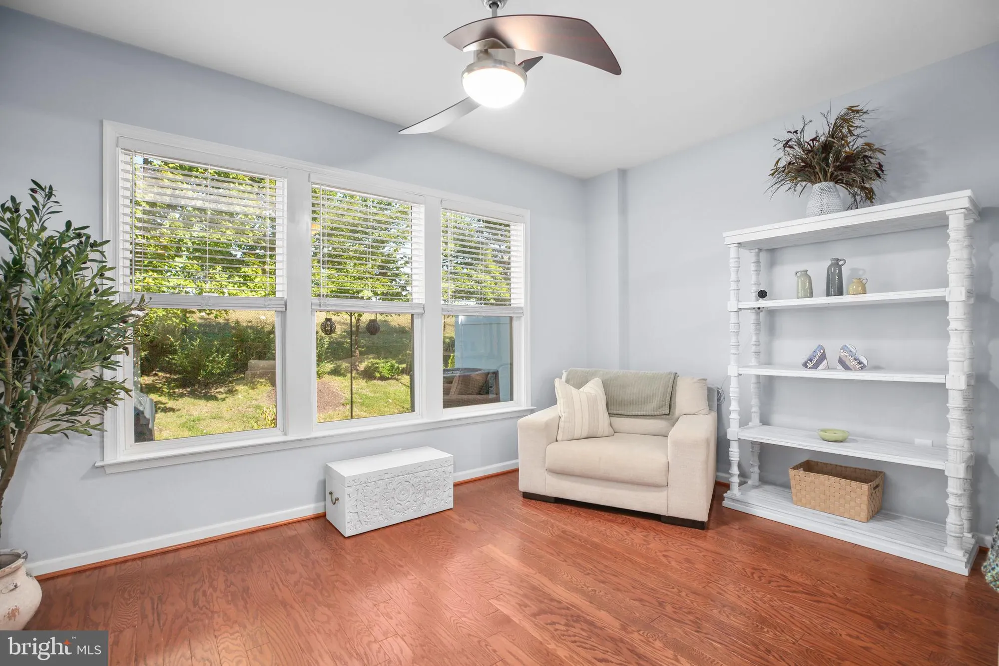 Property Slideshow image 9 of 32 | 183 long point dr, Fredericksburg, VA, 22406