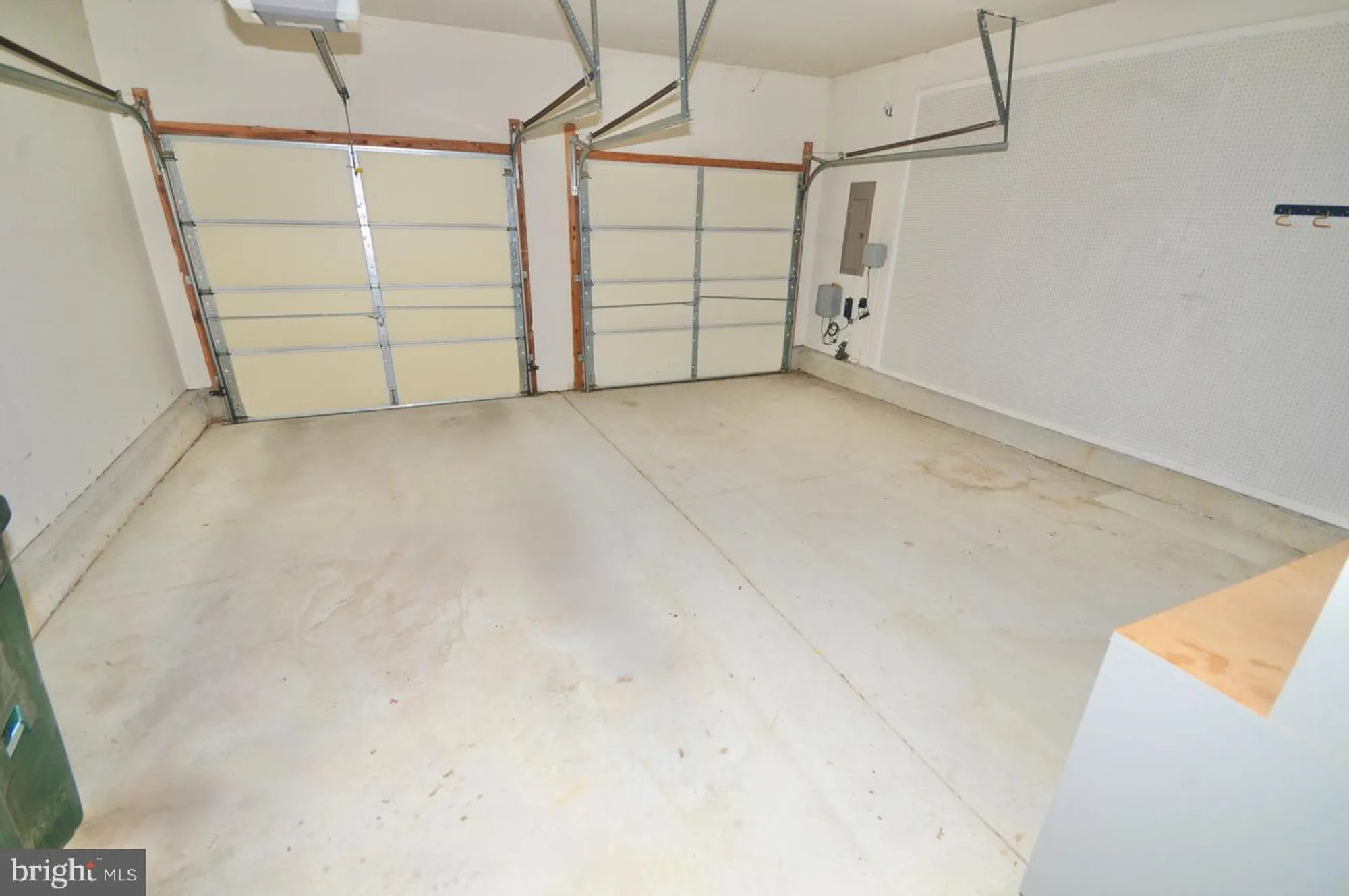 Property Slideshow image 31 of 58 | 238 night hawk cir, West Deptford, NJ, 08086