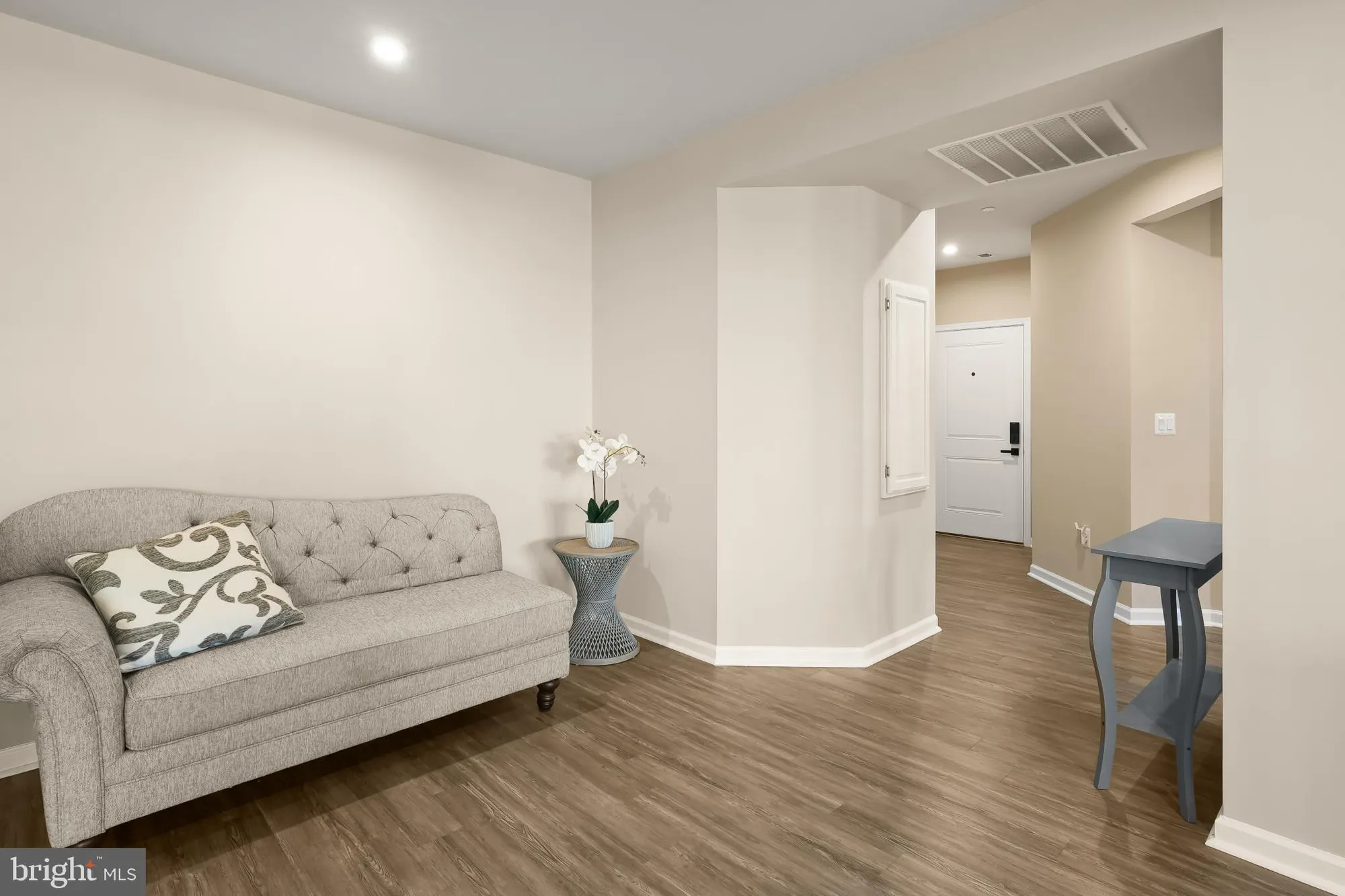 Property Slideshow image 4 of 36 | 8960 carls ct a, Ellicott City, MD, 21043