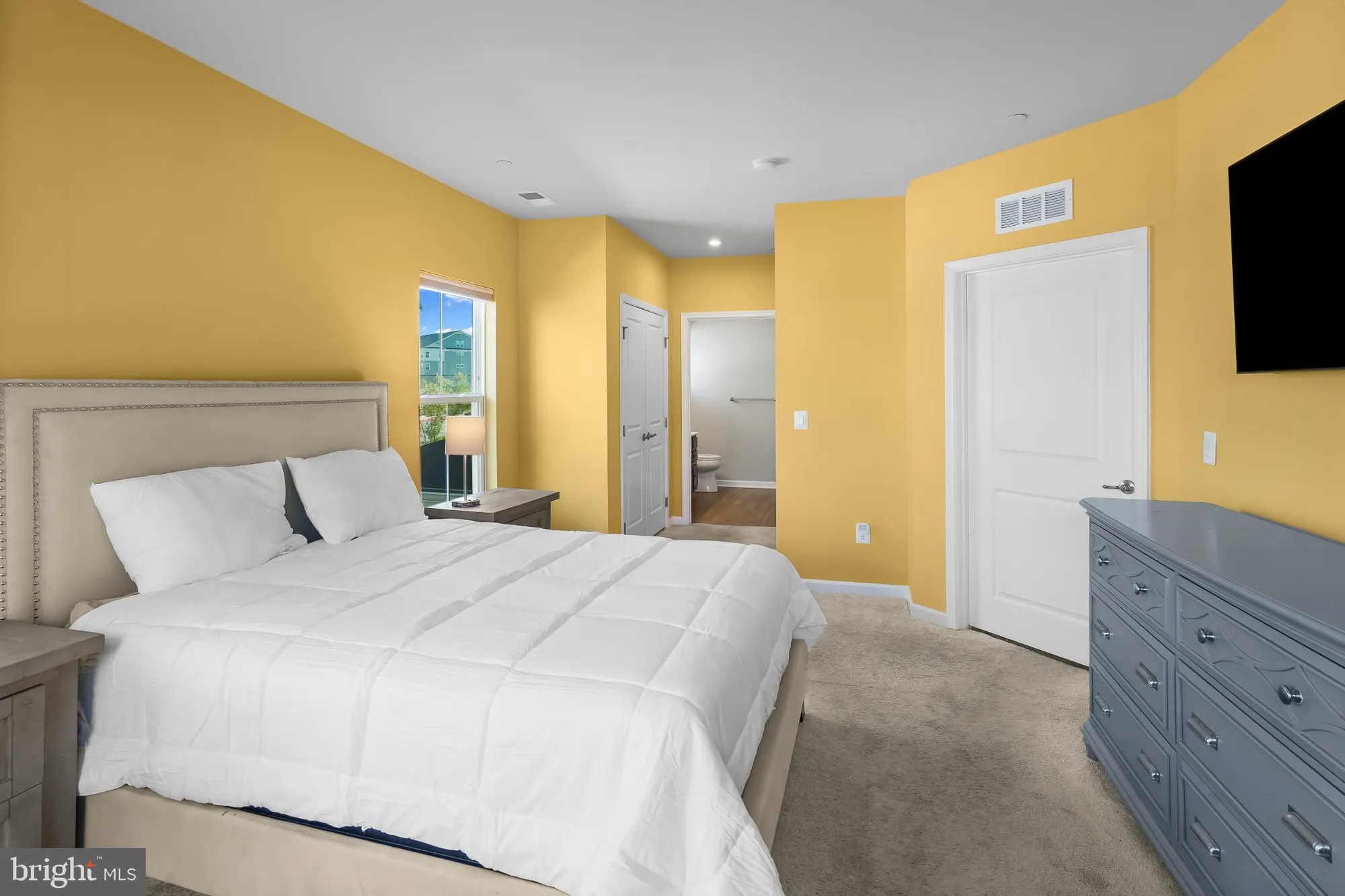 Property Slideshow image 18 of 36 | 8960 carls ct a, Ellicott City, MD, 21043