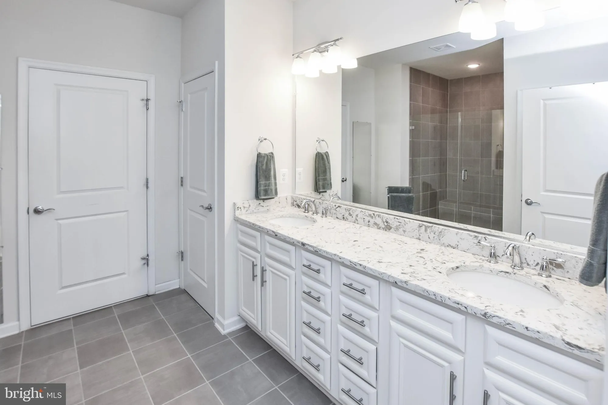 Property Slideshow image 12 of 39 | 19873 silvery blue ter, Ashburn, VA, 20147