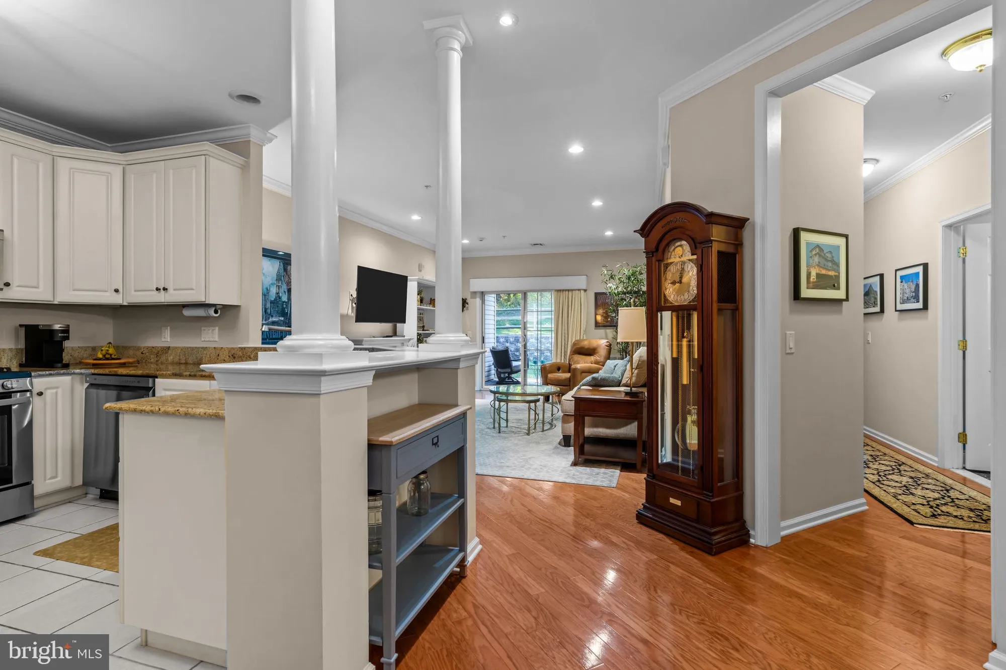 Property Slideshow image 4 of 24 | 1 falcon dr ste 203, Holland, PA, 18966