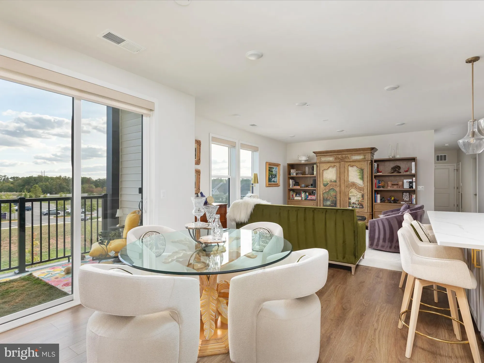 Property Slideshow image 9 of 35 | 42920 firefly sonata ter unit 307, Ashburn, VA, 20148