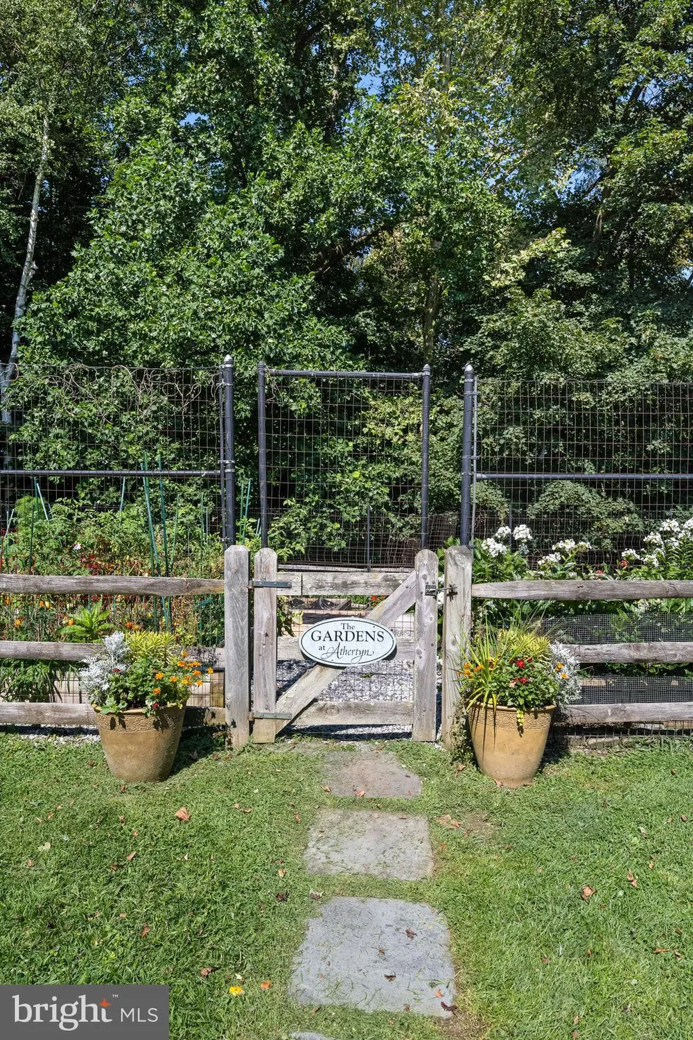 Property Slideshow image 47 of 48 | 6205 parkview dr, Haverford, PA, 19041