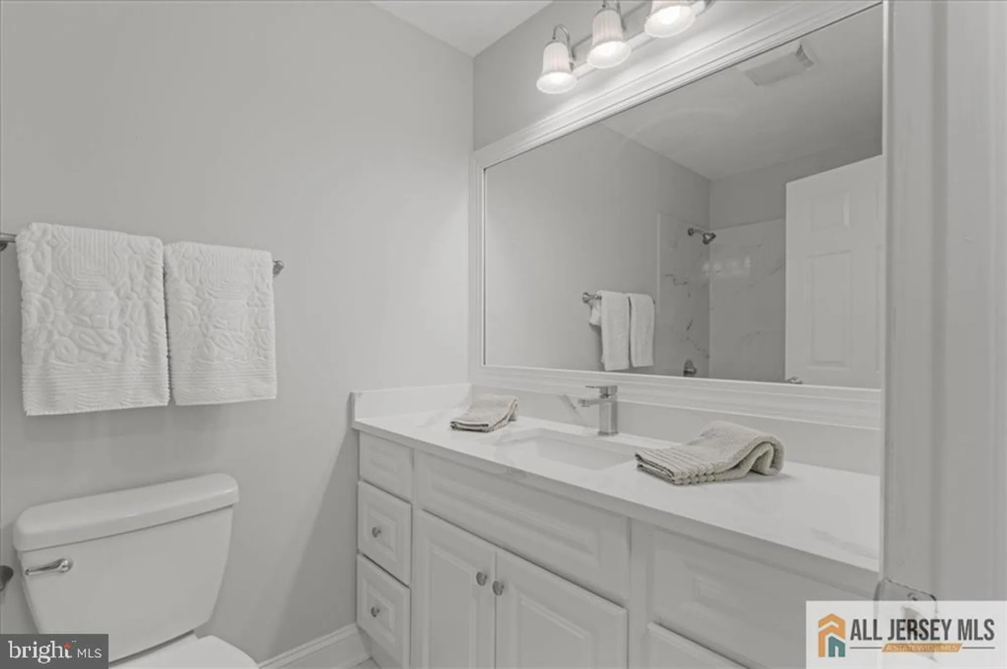 Property Slideshow image 19 of 27 | 1 rothwell dr, Monroe Township, NJ, 08831