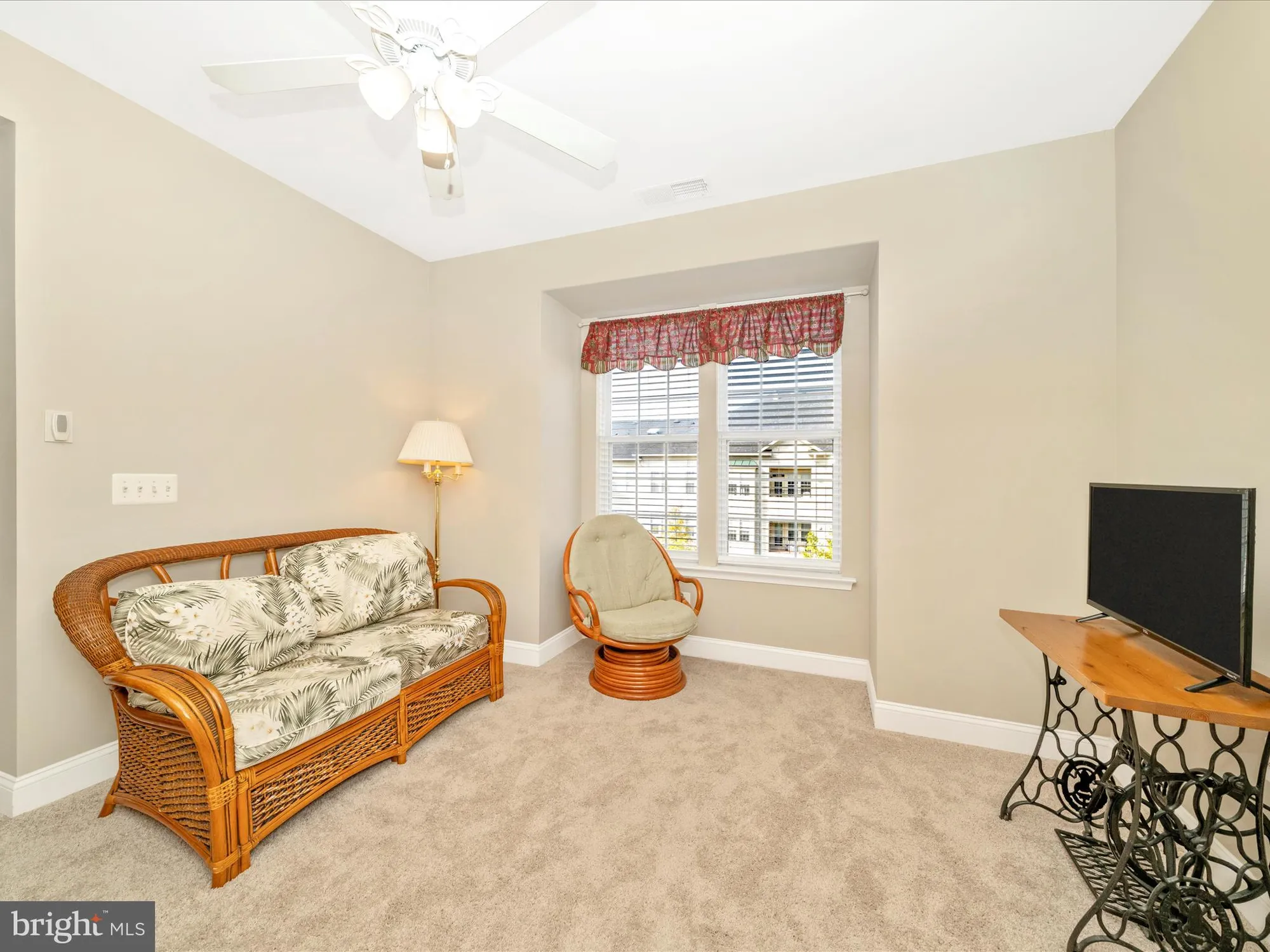 Property Slideshow image 19 of 62 | 2520 kensington gdns unit 401, Ellicott City, MD, 21043