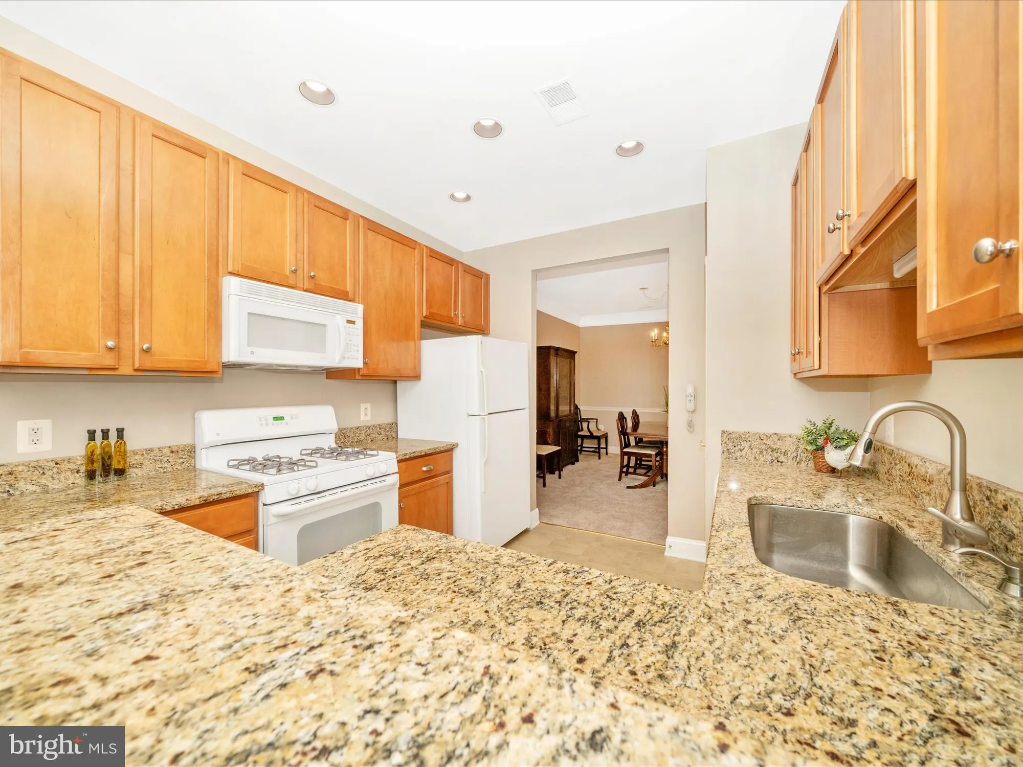 Property Slideshow image 29 of 62 | 2520 kensington gdns unit 401, Ellicott City, MD, 21043