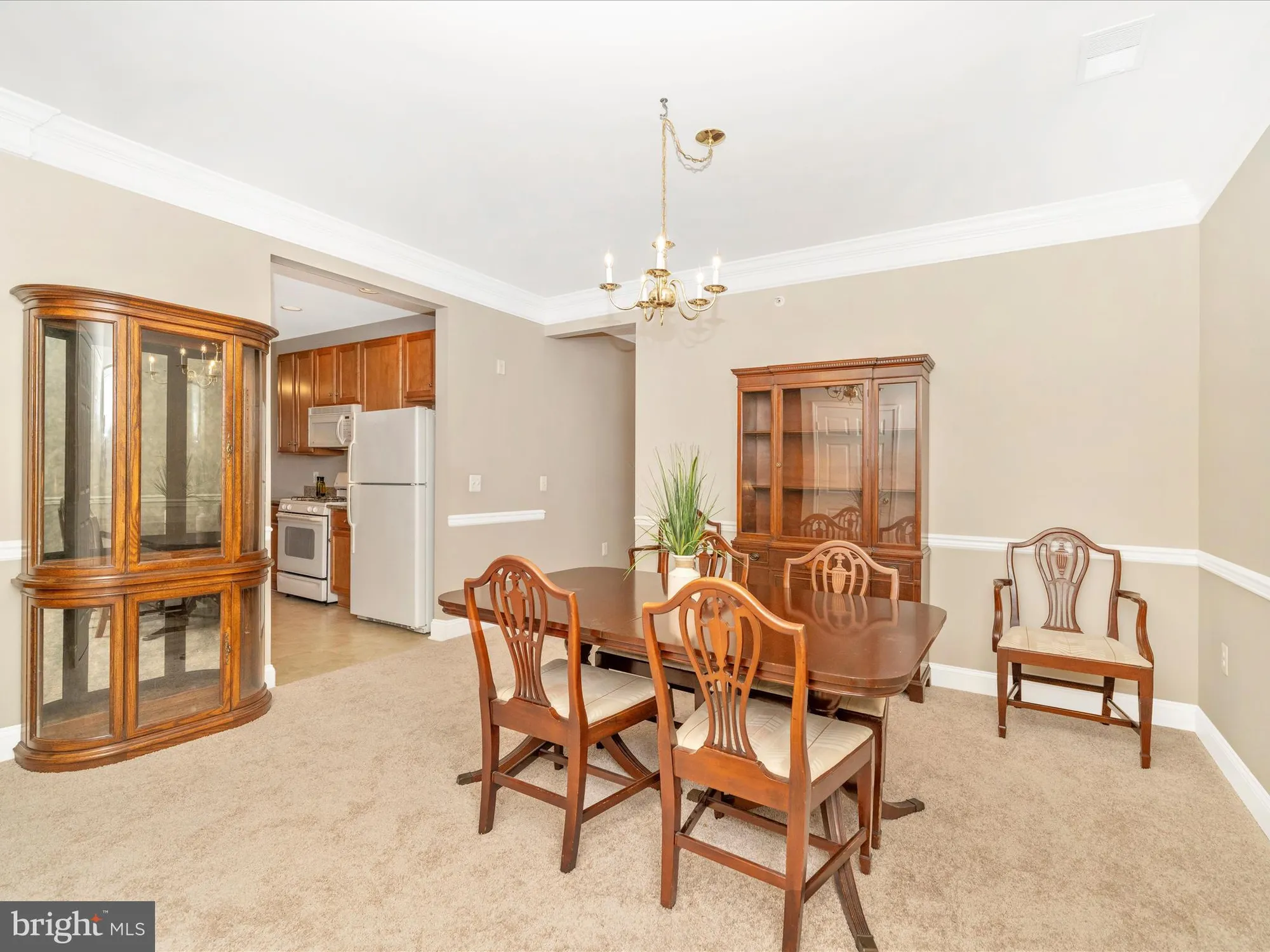 Property Slideshow image 11 of 62 | 2520 kensington gdns unit 401, Ellicott City, MD, 21043