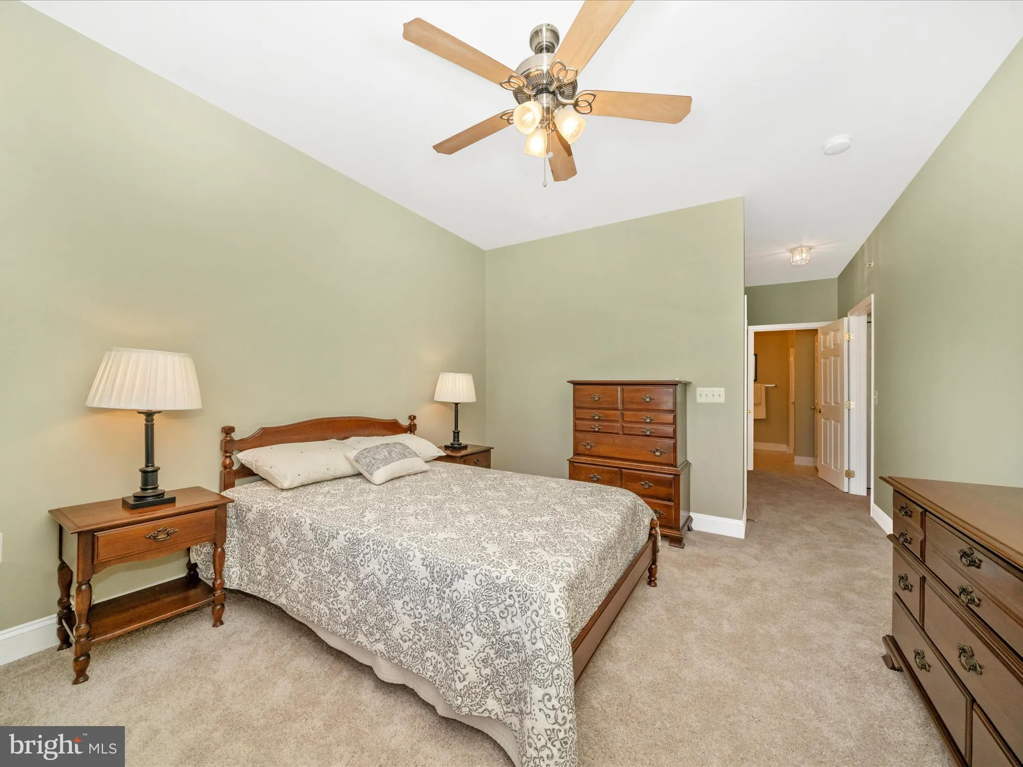 Property Slideshow image 32 of 62 | 2520 kensington gdns unit 401, Ellicott City, MD, 21043