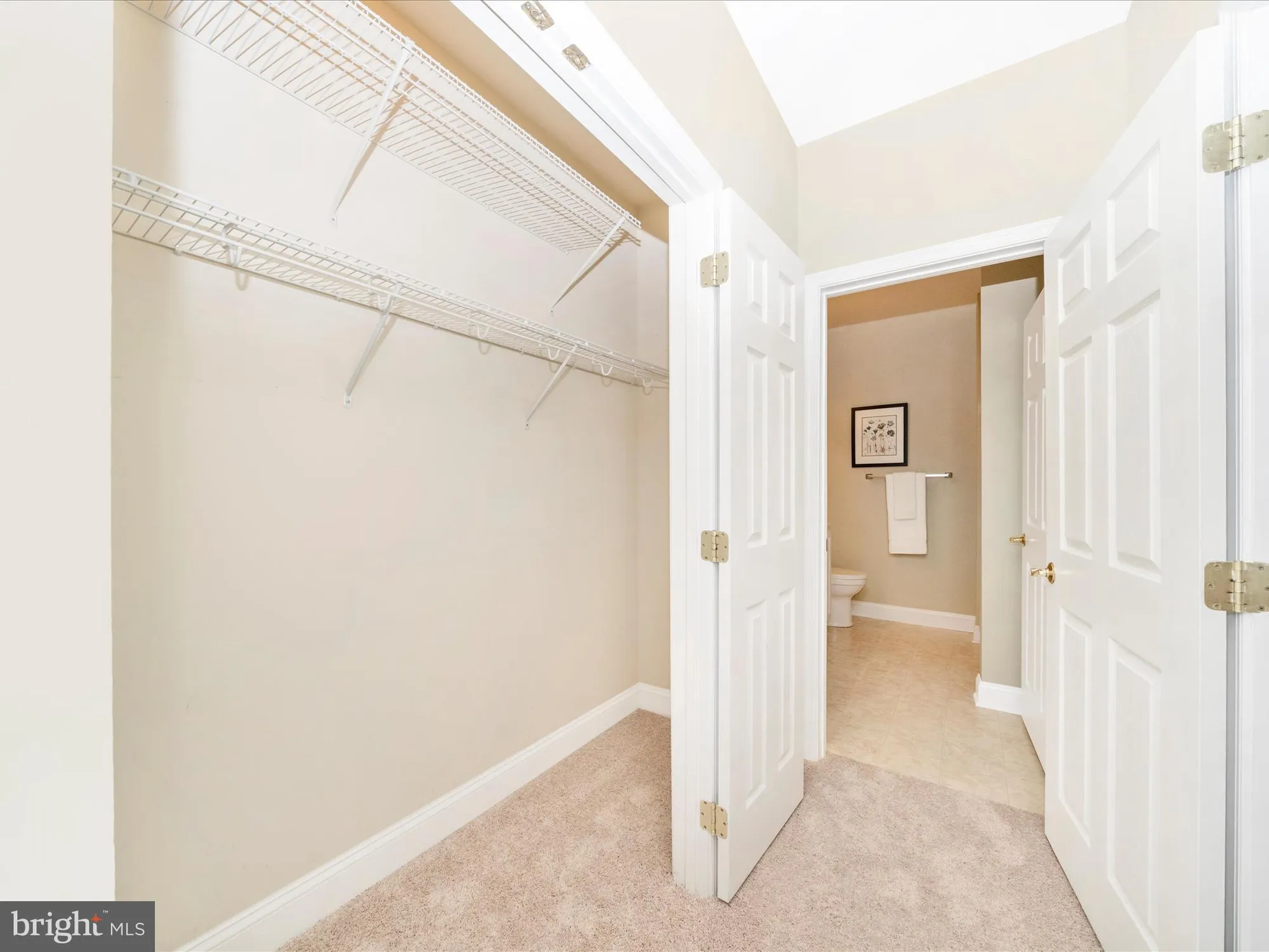 Property Slideshow image 34 of 62 | 2520 kensington gdns unit 401, Ellicott City, MD, 21043